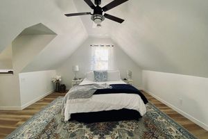 Alquiler Vacacional - Beautifully updated cottage right in the heart of Fertile, Iowa!