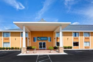 Alojamiento - Quality Inn & Suites Heritage Park