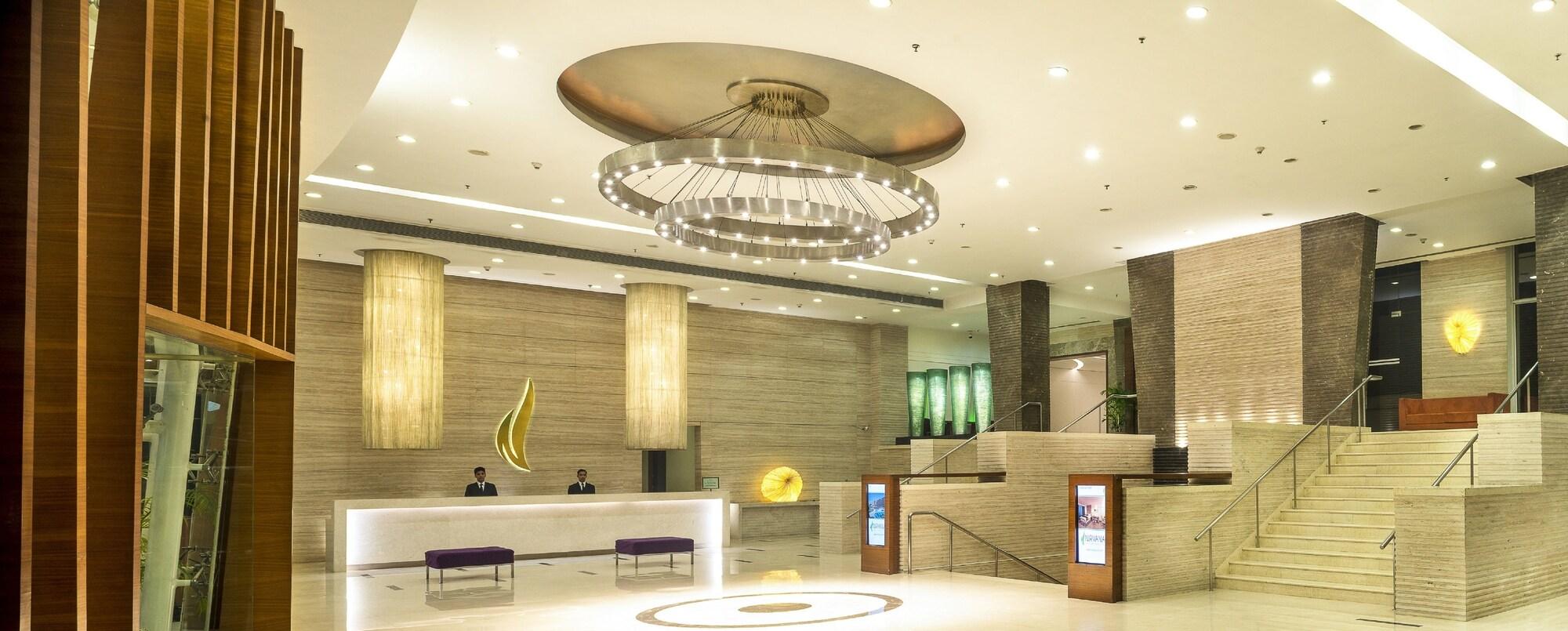 Vista Lobby Nirvana Luxury Hotel Ludhiana