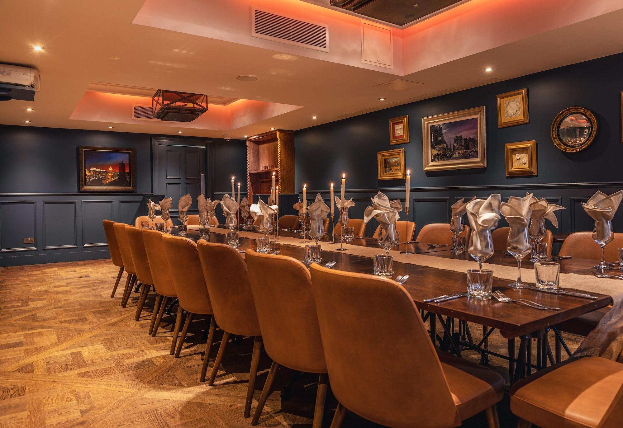 Sala de Reuniones The Raeburn