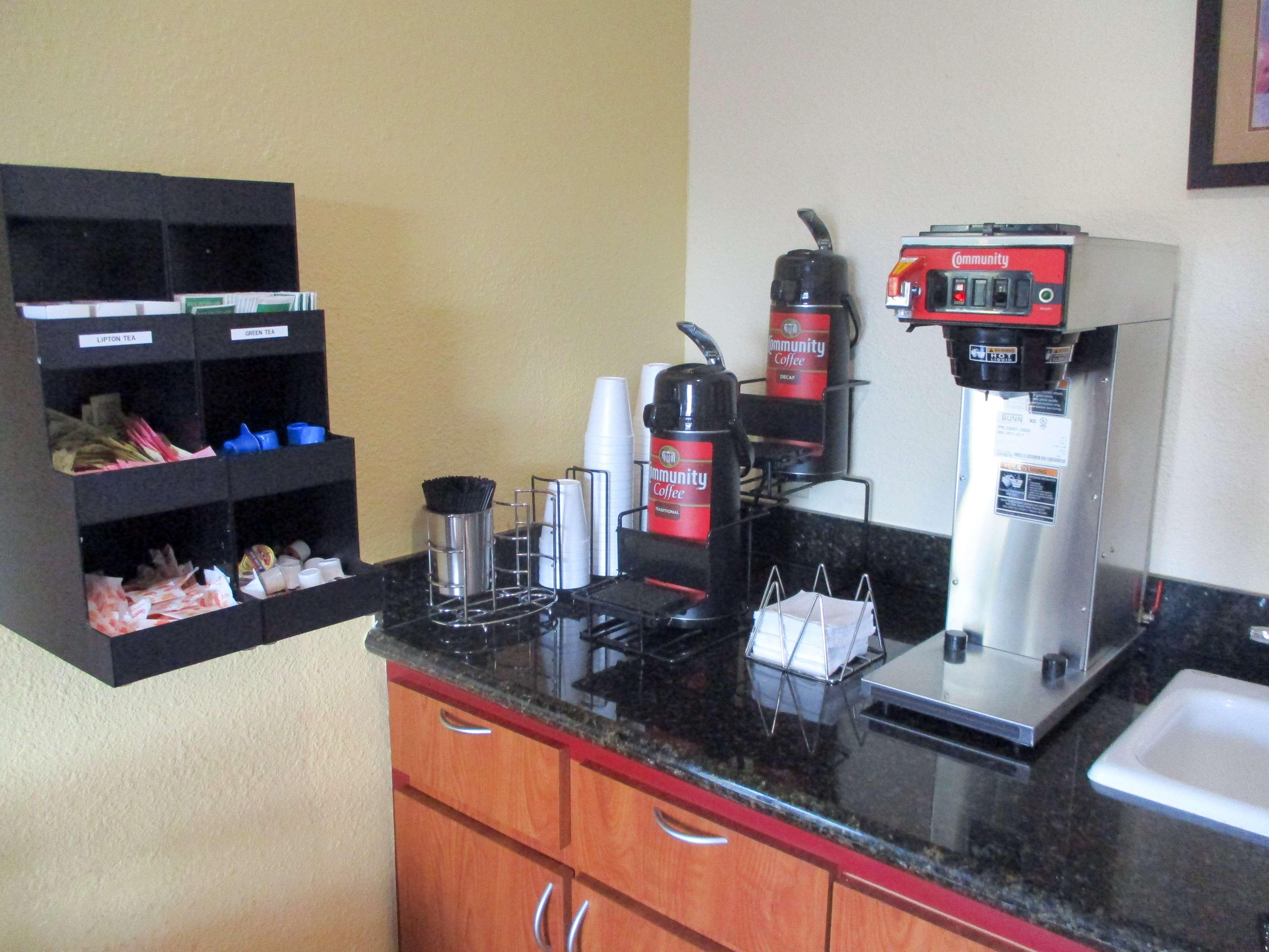 Restaurant Motel 6 Alvin, TX