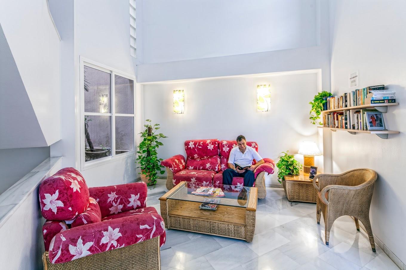 Vista Lobby Ona Garden Lago