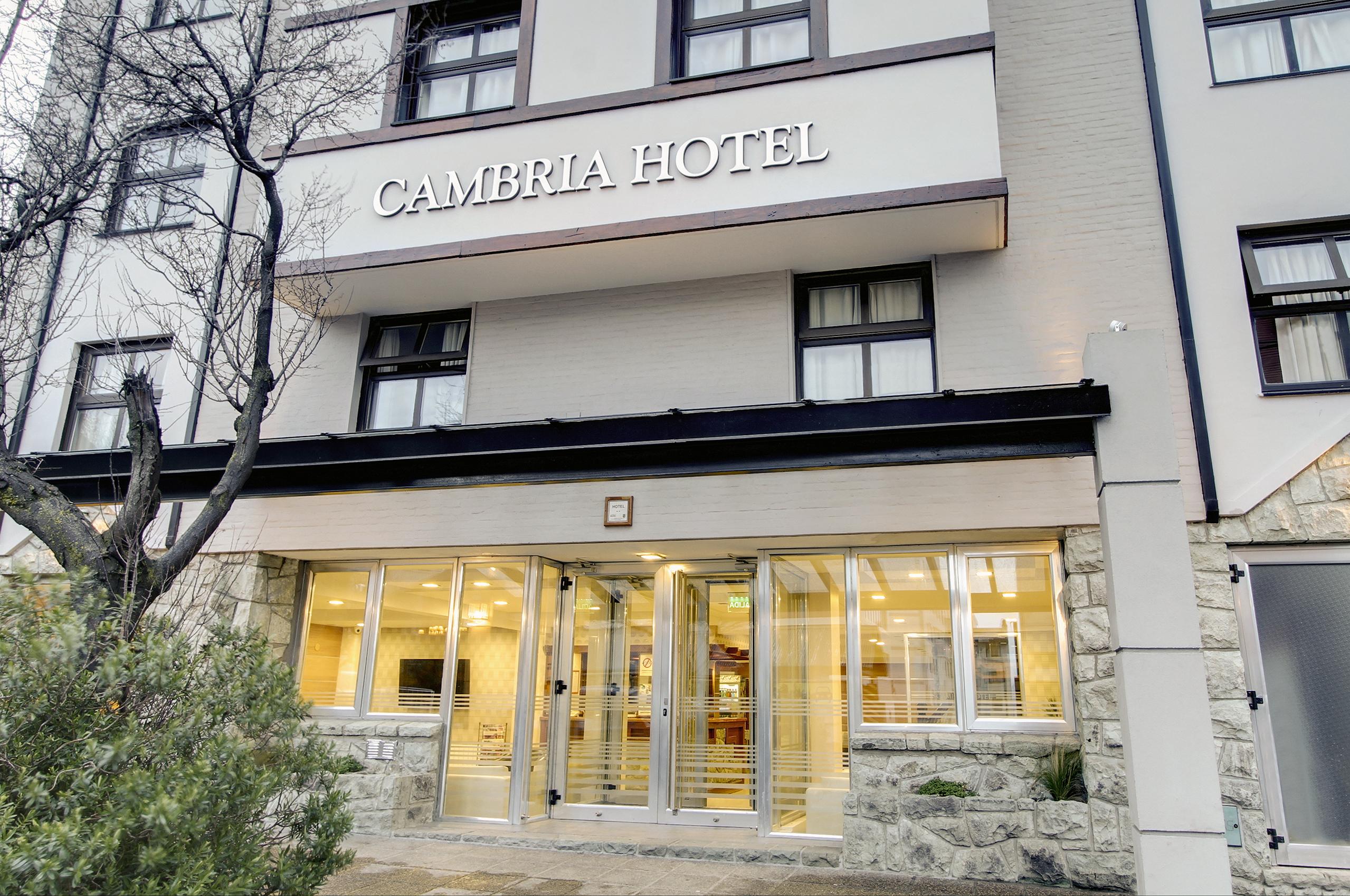 Vista Exterior Cambria Hotel