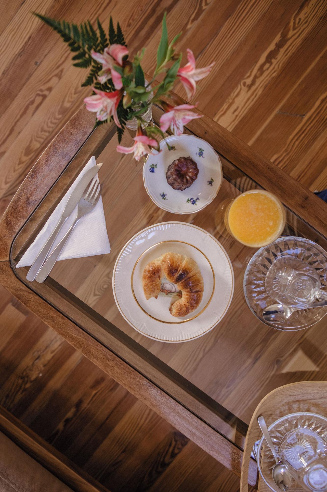 Restaurant La Noire Petit Hotel