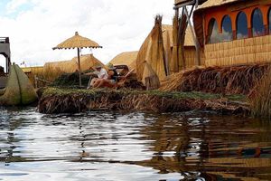 Alojamiento - Uros Lupaka Lodge Hotel