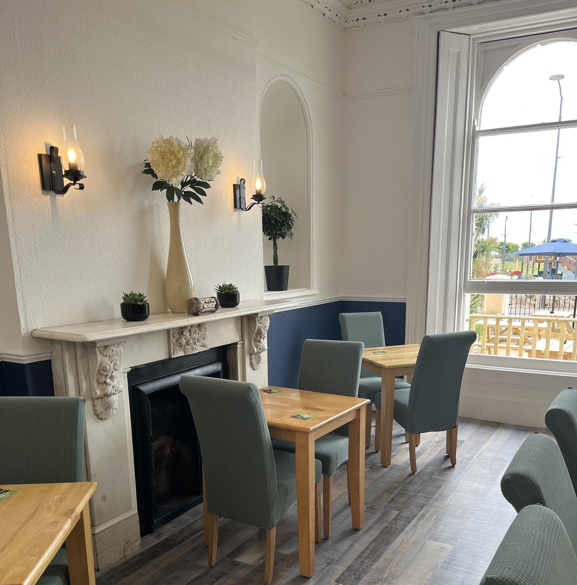 Restaurant Lynton House