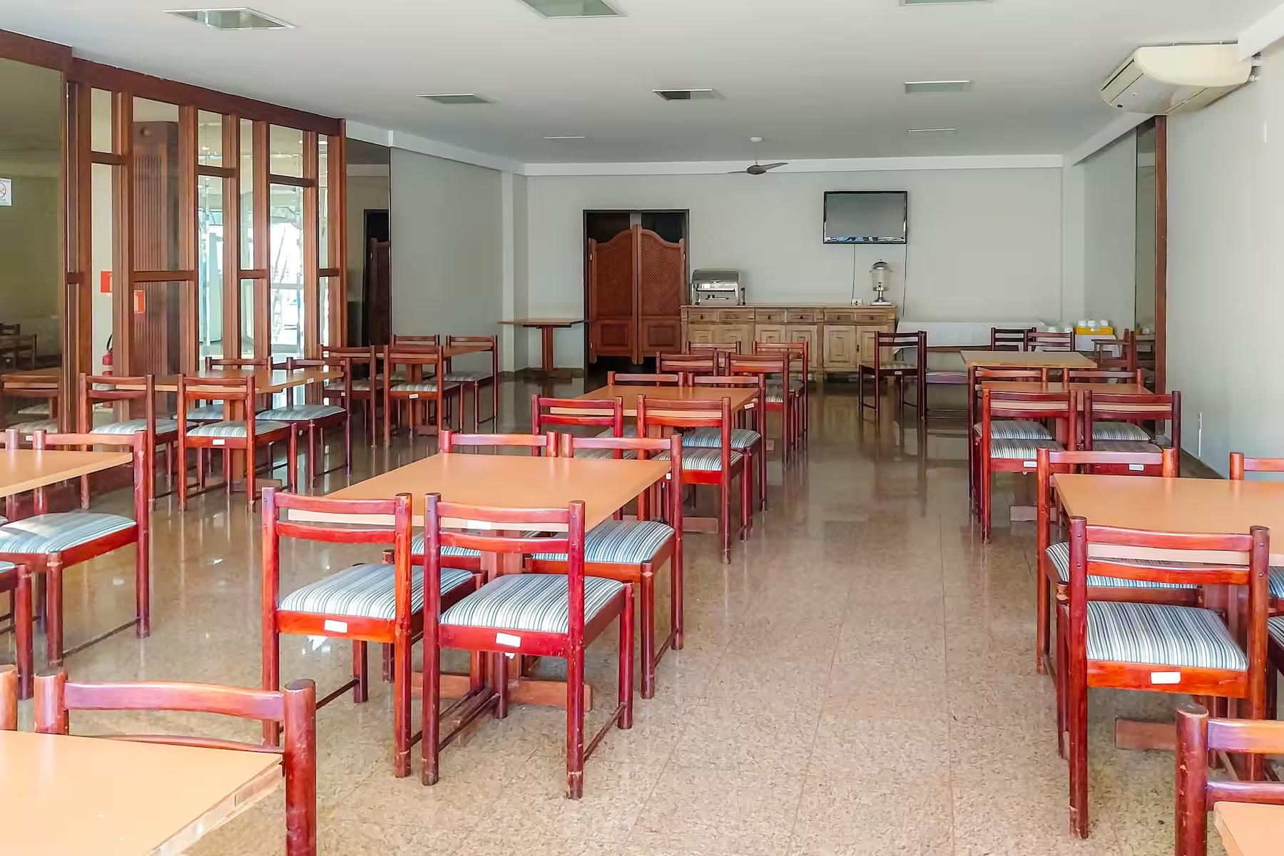 Restaurant Days inn by Wyndham Uberlândia