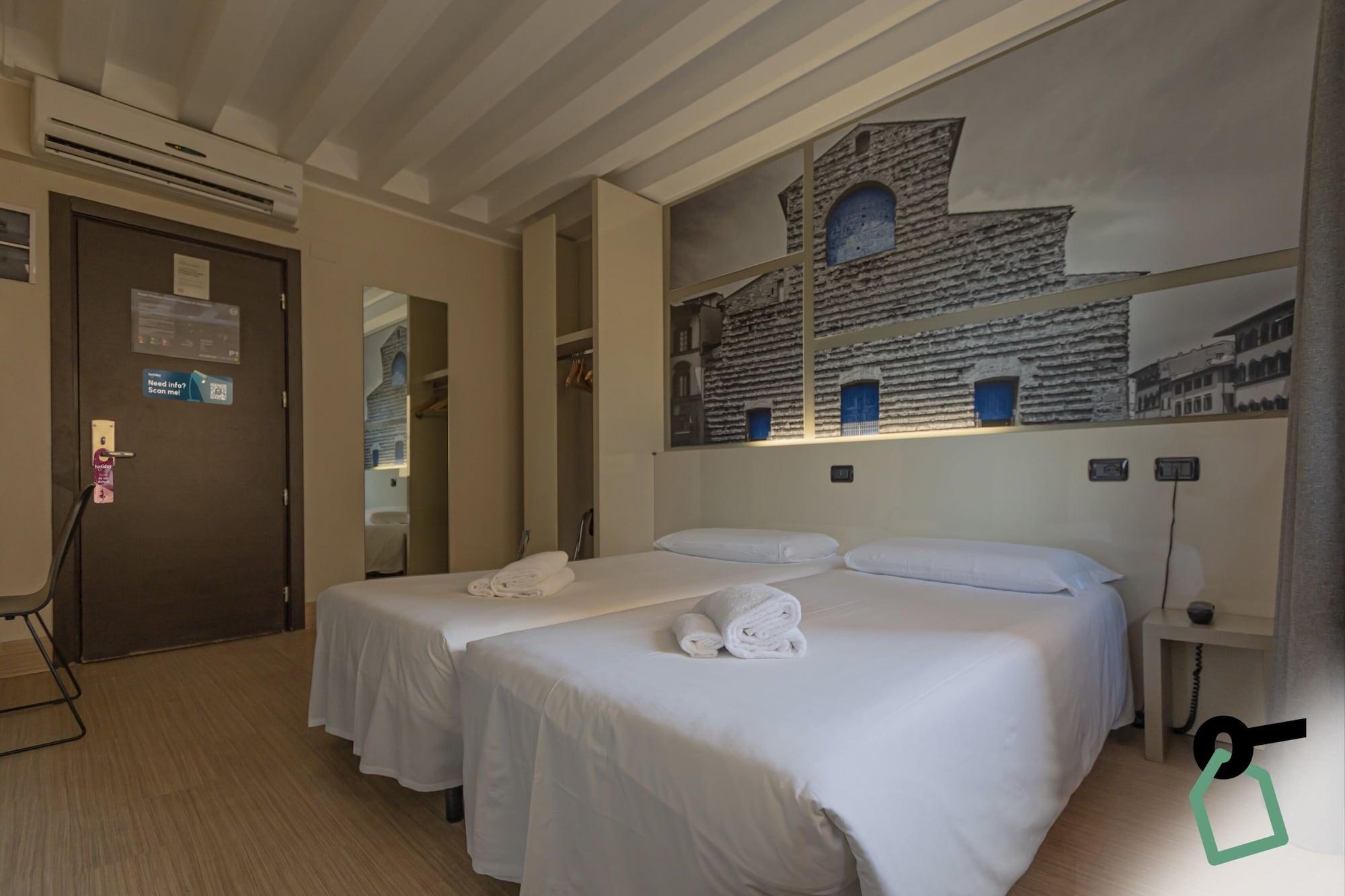 Varios Hotiday Firenze Guidoni