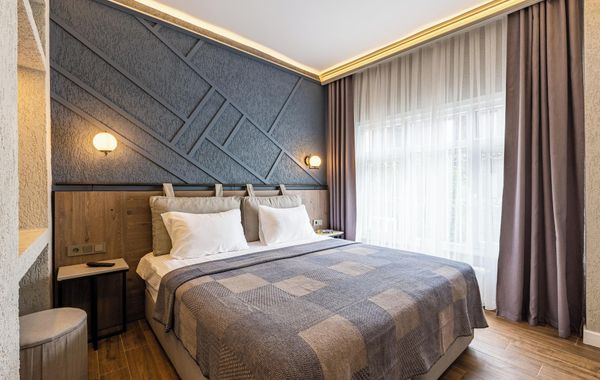Seraglio Hotel & Suites
