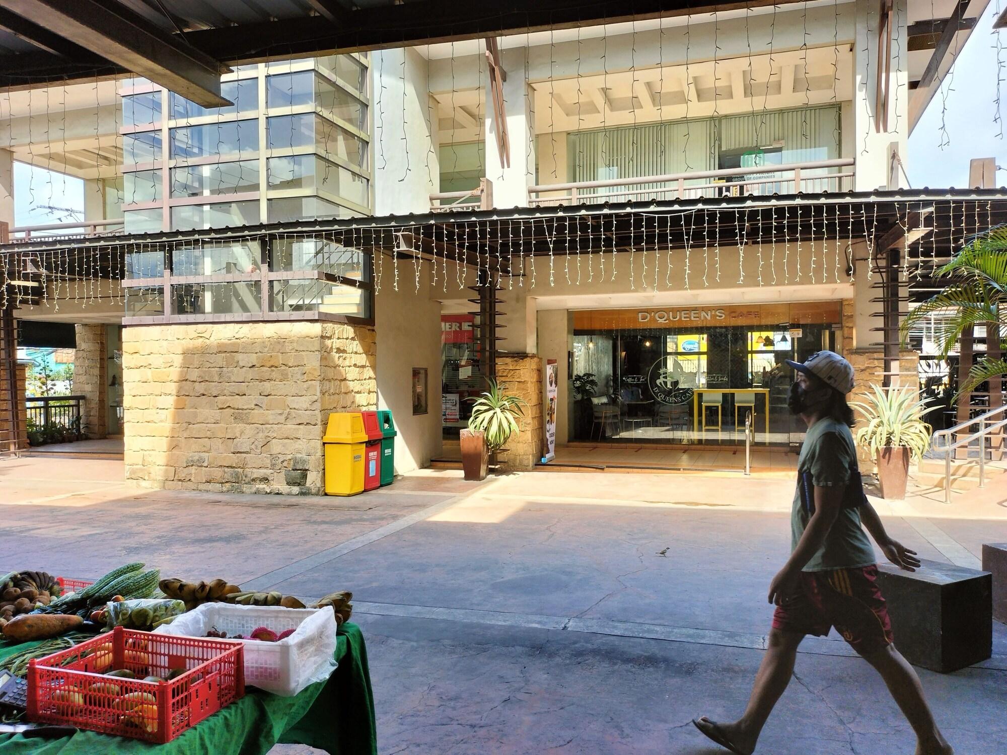 Restaurant The Persimmon Studios 1233