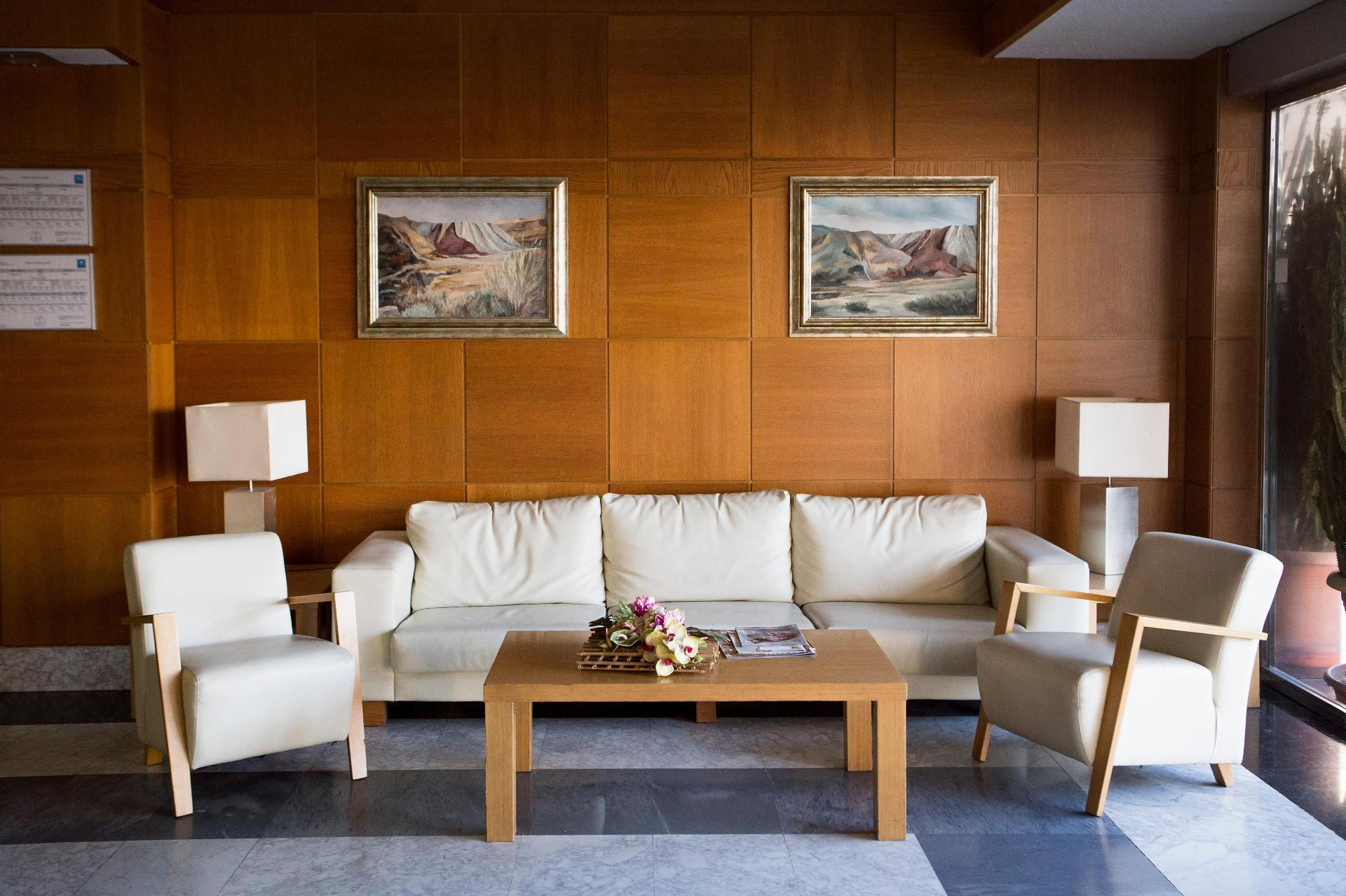 Vista Lobby Manolo