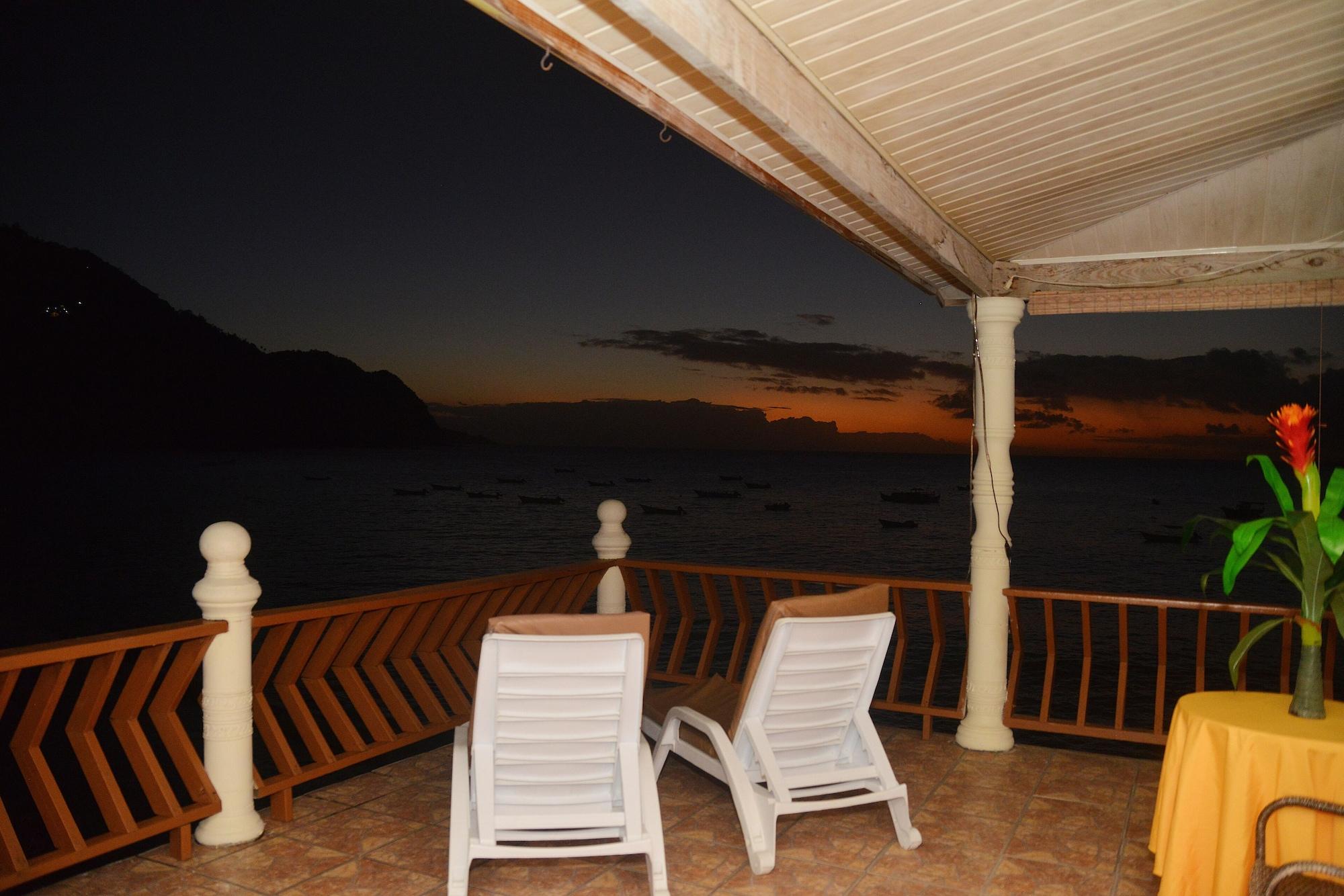 Varios The Naturalist Beach Resort