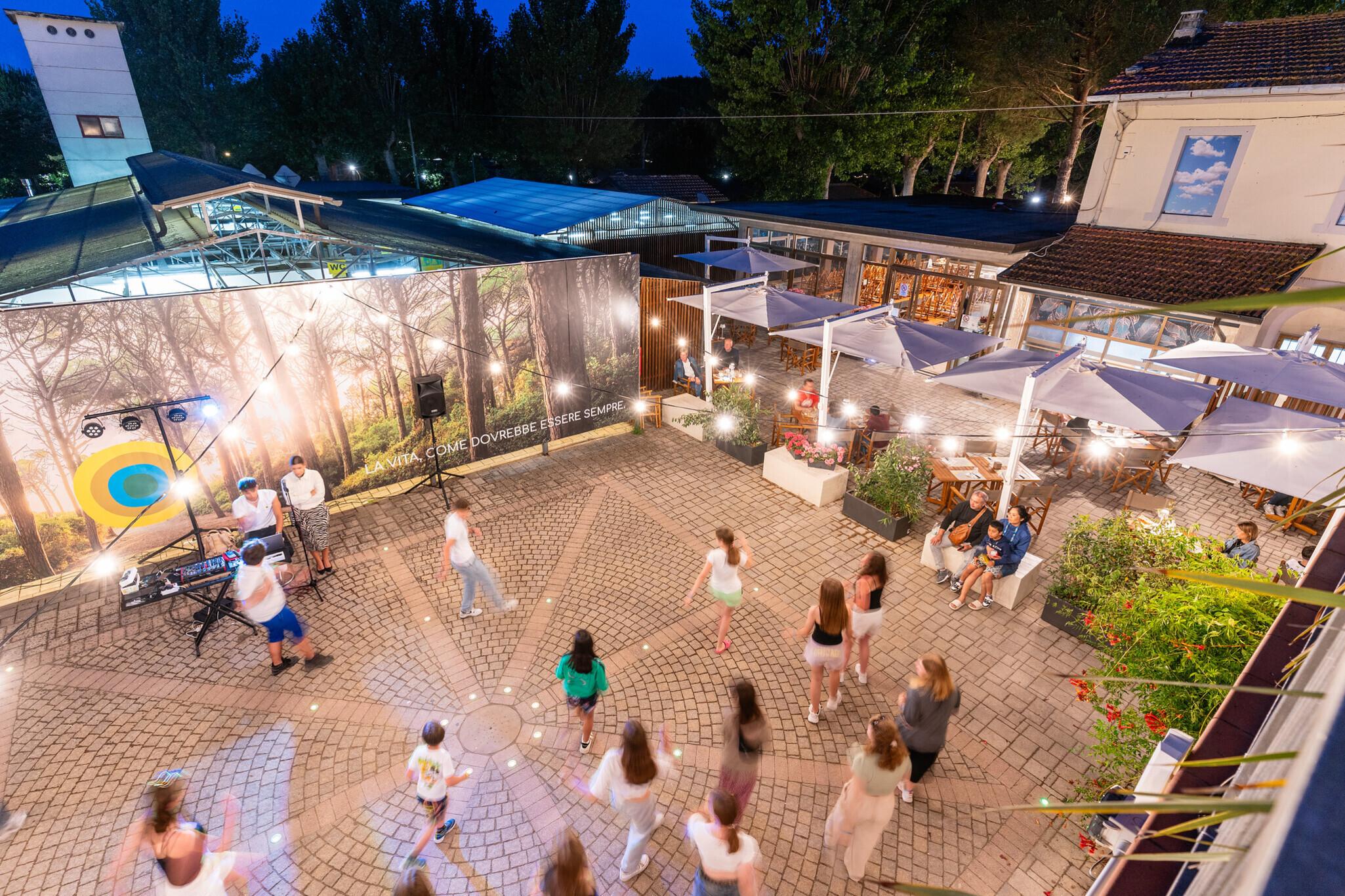 Vista Exterior Club del Sole Viareggio Family Collection