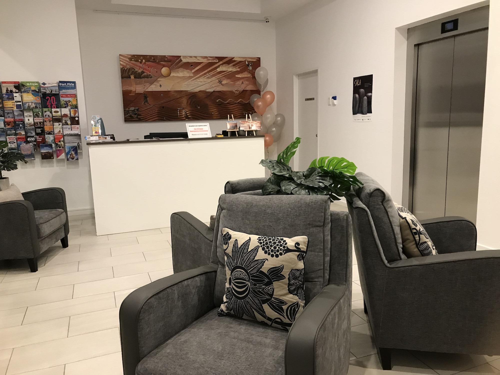 Vista Lobby The Palms Apartments