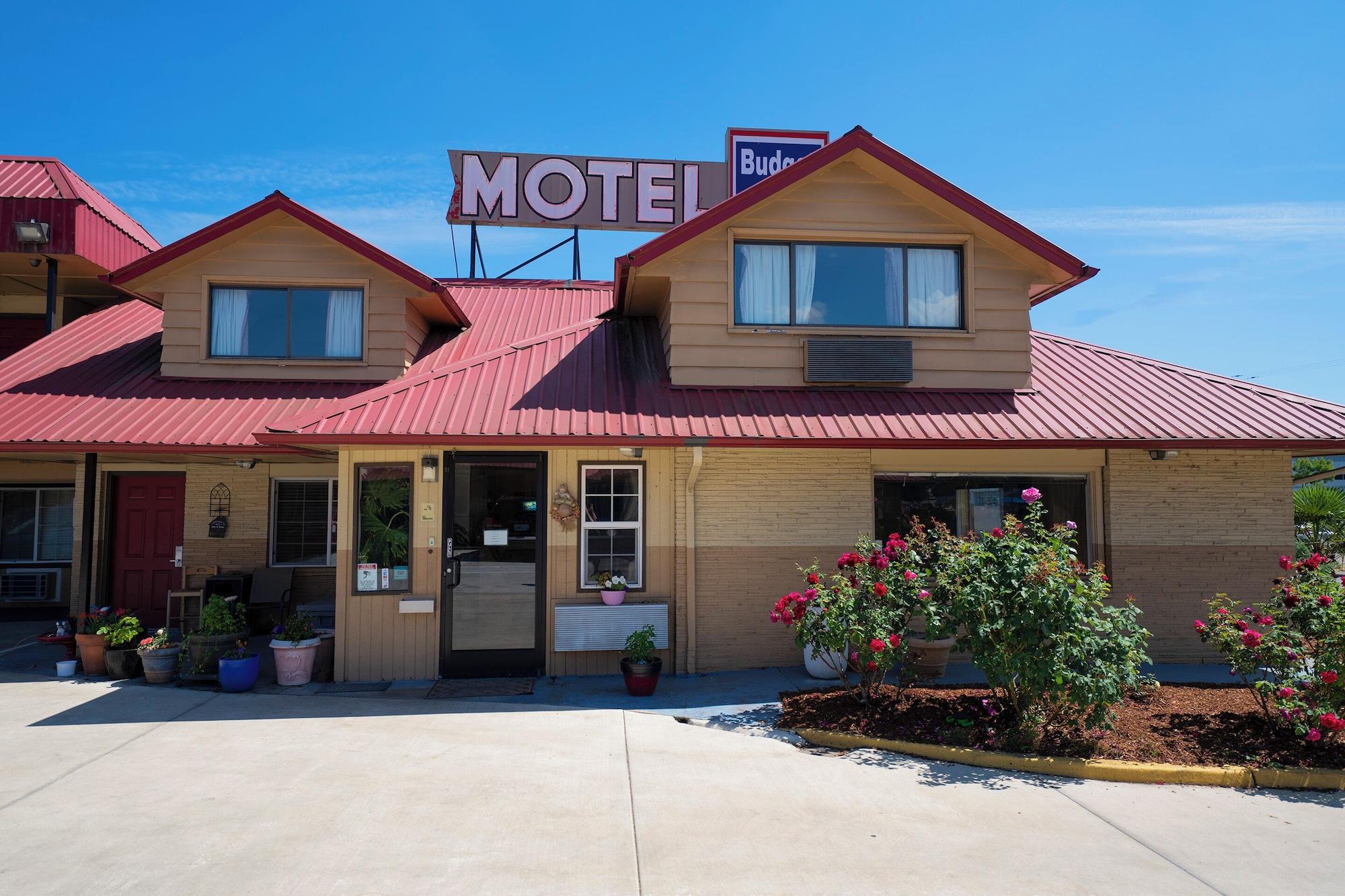 Varios Budget Inn Gladstone By OYO - Portland/Clackamas
