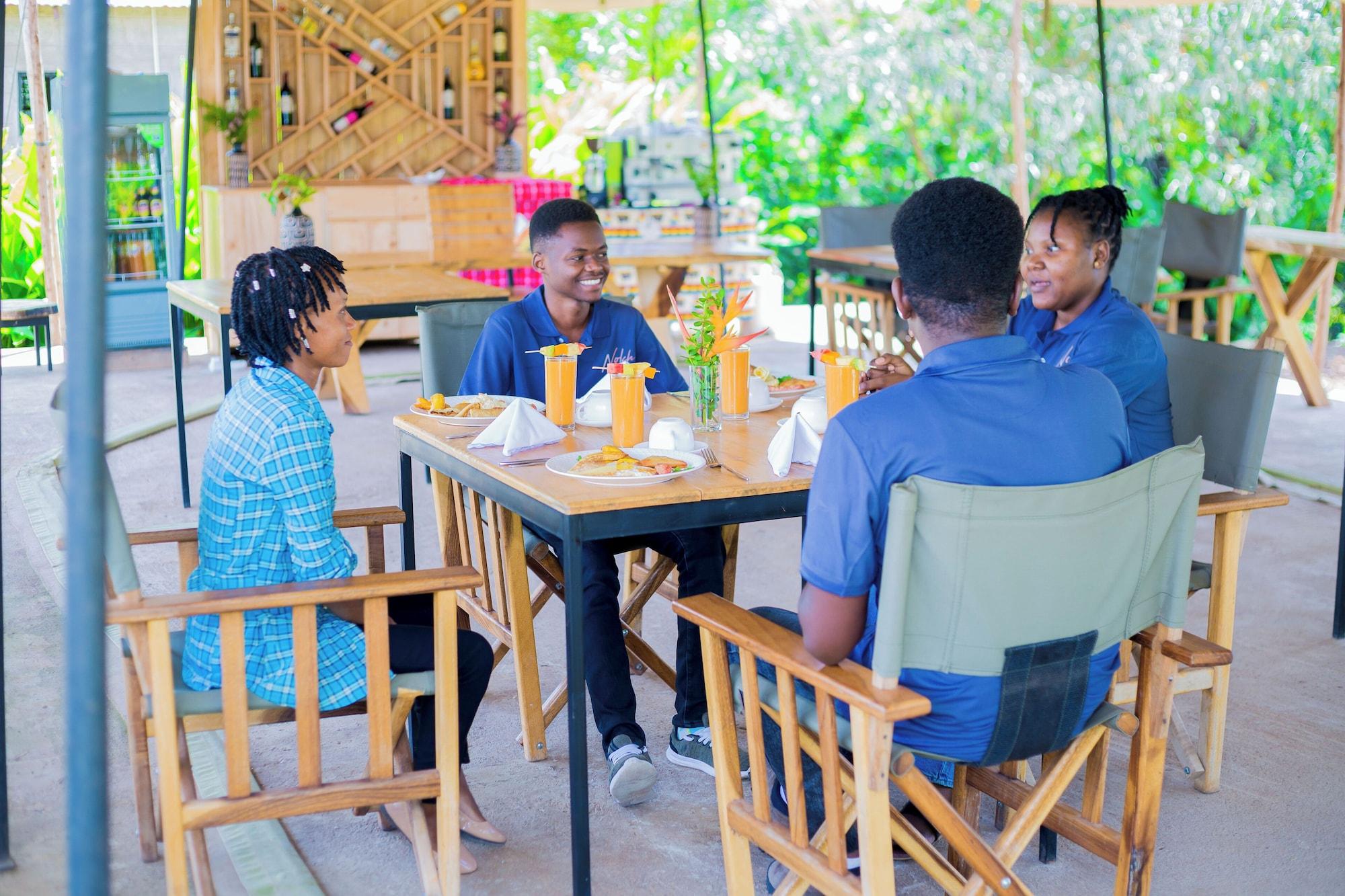 Restaurant Kibo View Farm Lodge