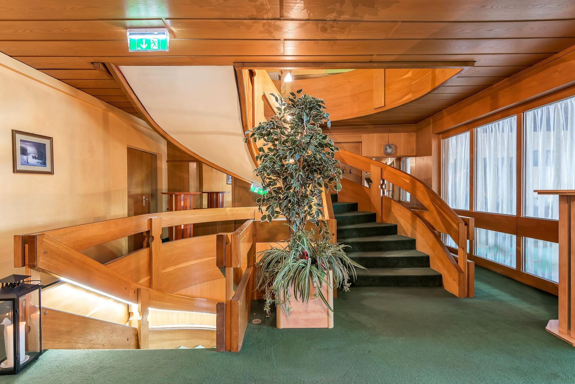 Vista Lobby Hotel Rössl by Skinetworks