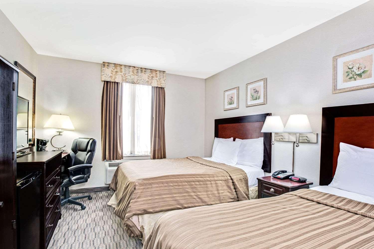 Habitación Days Inn by Wyndham Long Island City