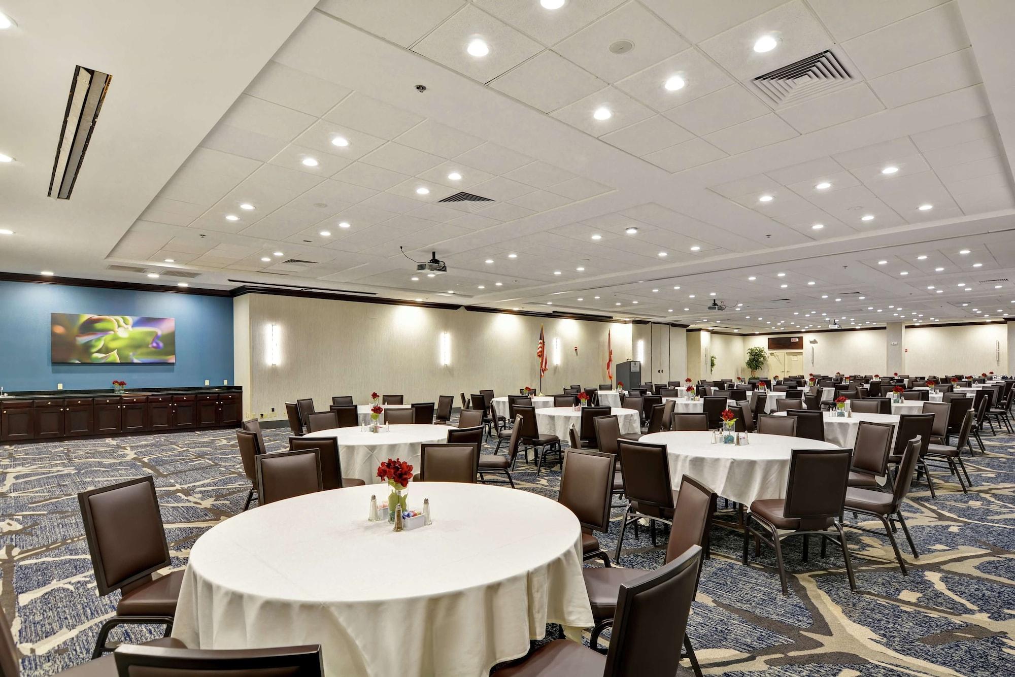 Salón de Baile Embassy Suites by Hilton Orlando Downtown