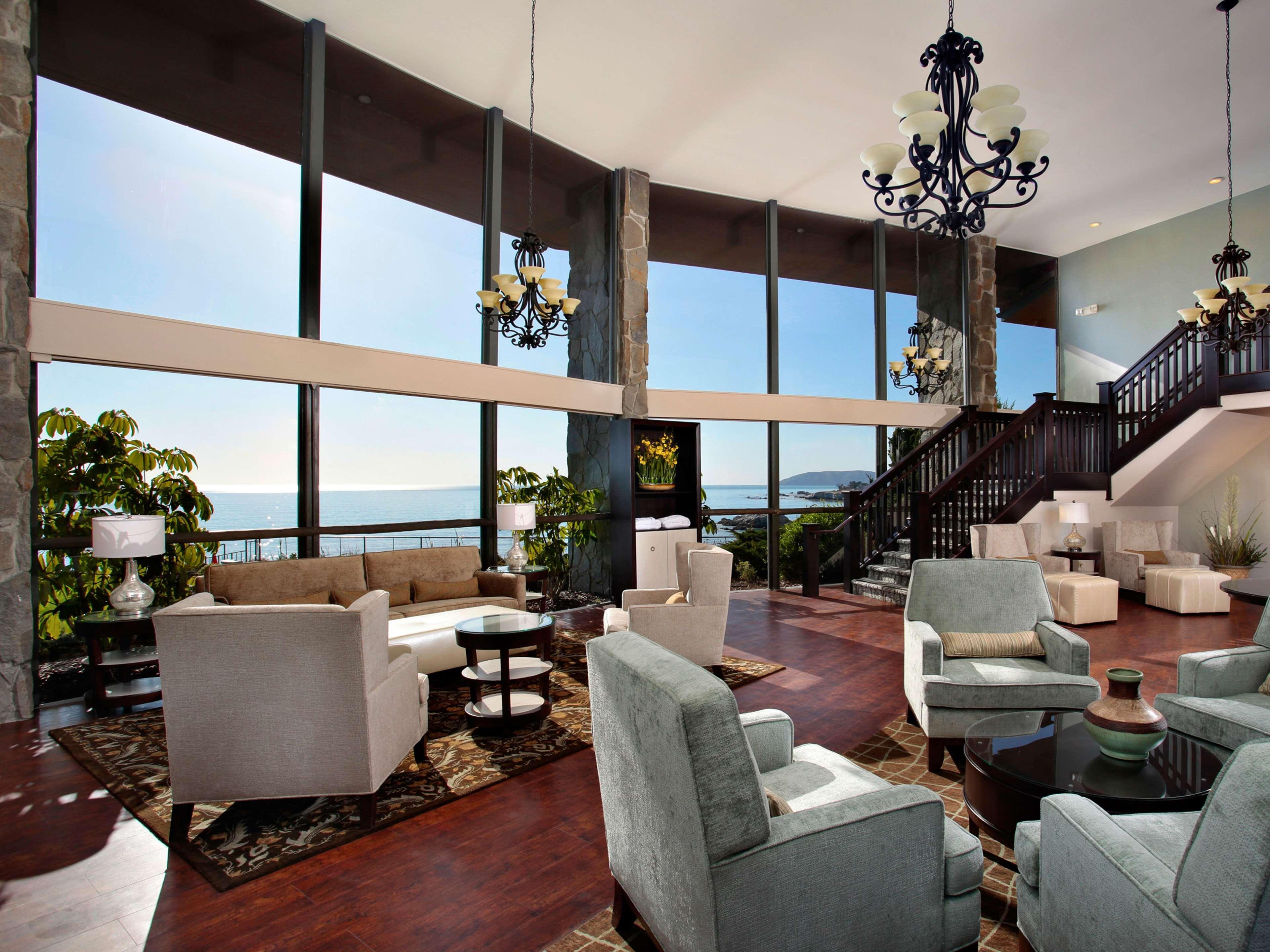 Vista Lobby Shore Cliff Hotel