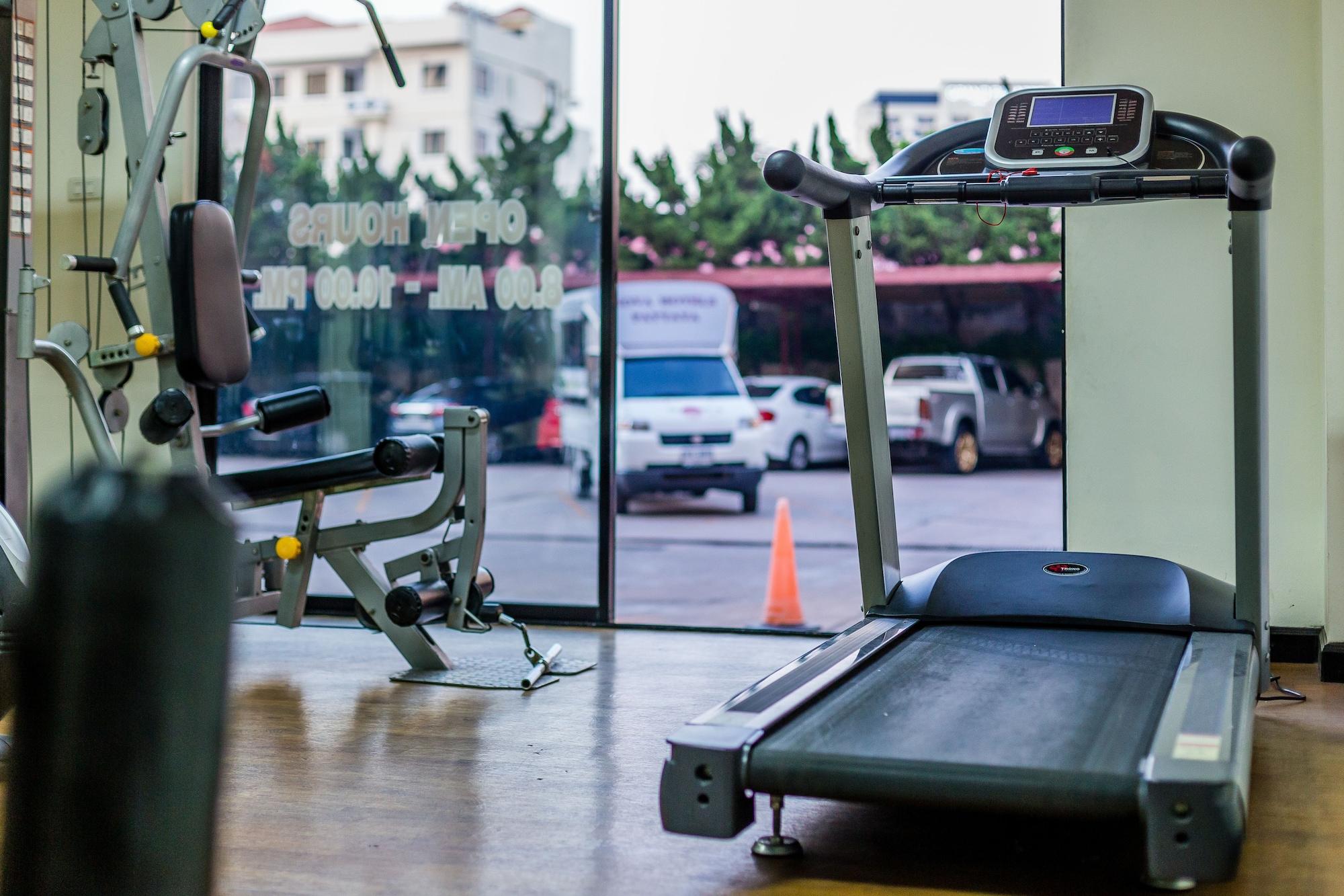 Gimnasio Nova Park Hotel Pattaya