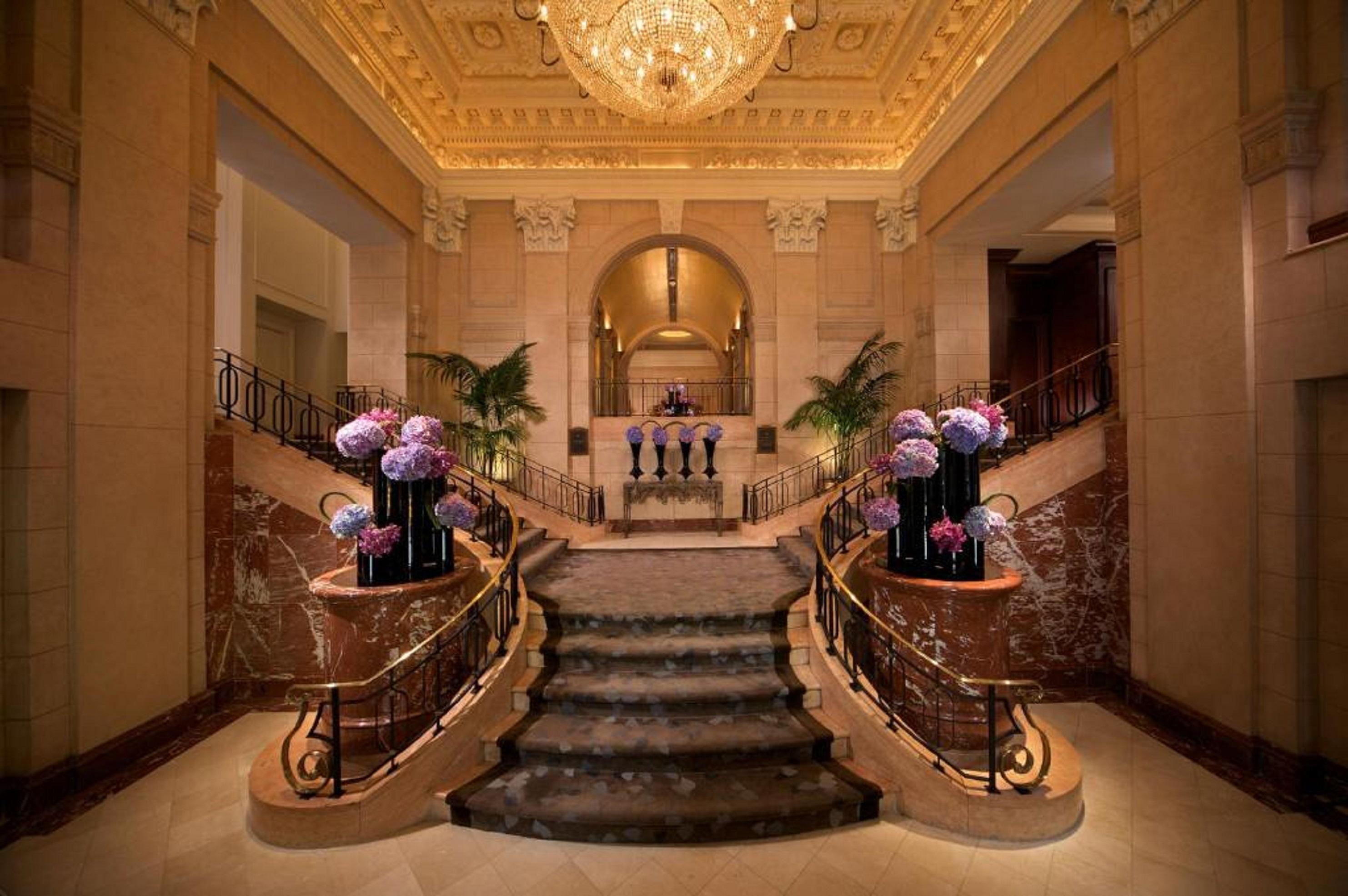 Vista Lobby The Peninsula New York