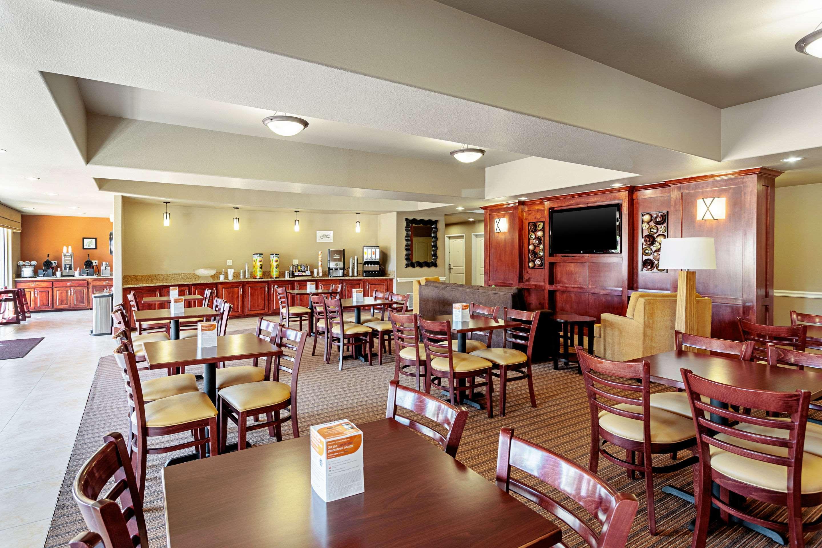 Restaurant Sleep Inn & Suites Tyler South
