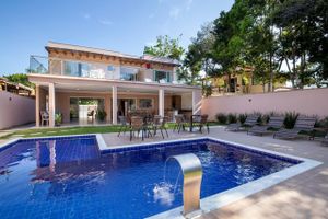 Alquiler Vacacional - Kalug - Duplex com 4 quartos, Piscina, área gourmet completa, garagem e Wi-Fi 200mbps