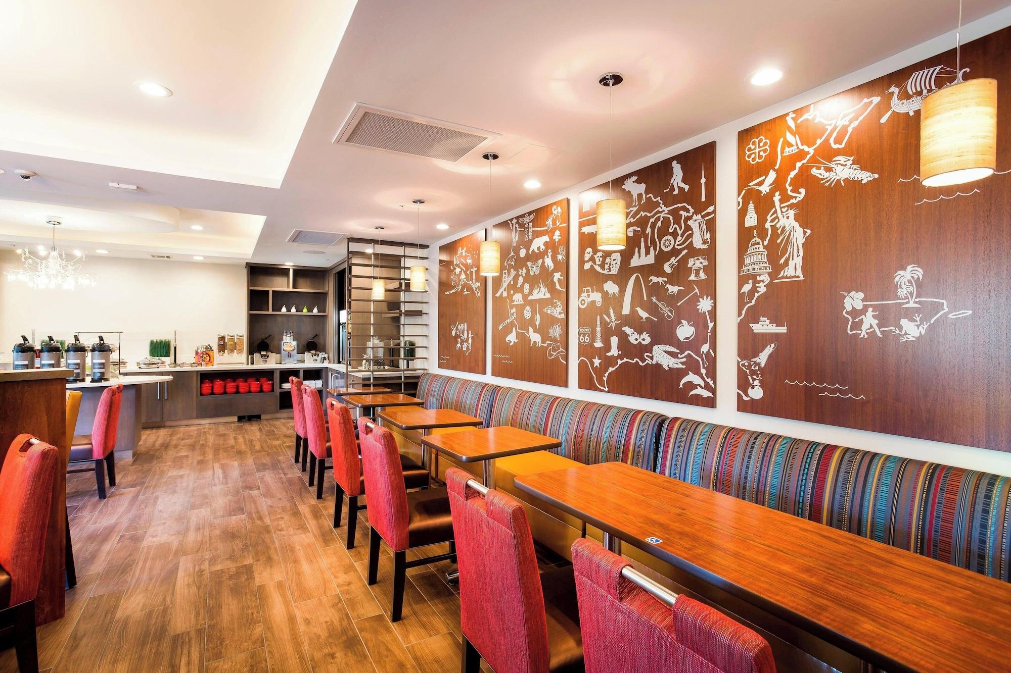 Restaurant TownePlace Suites San Mateo Foster City