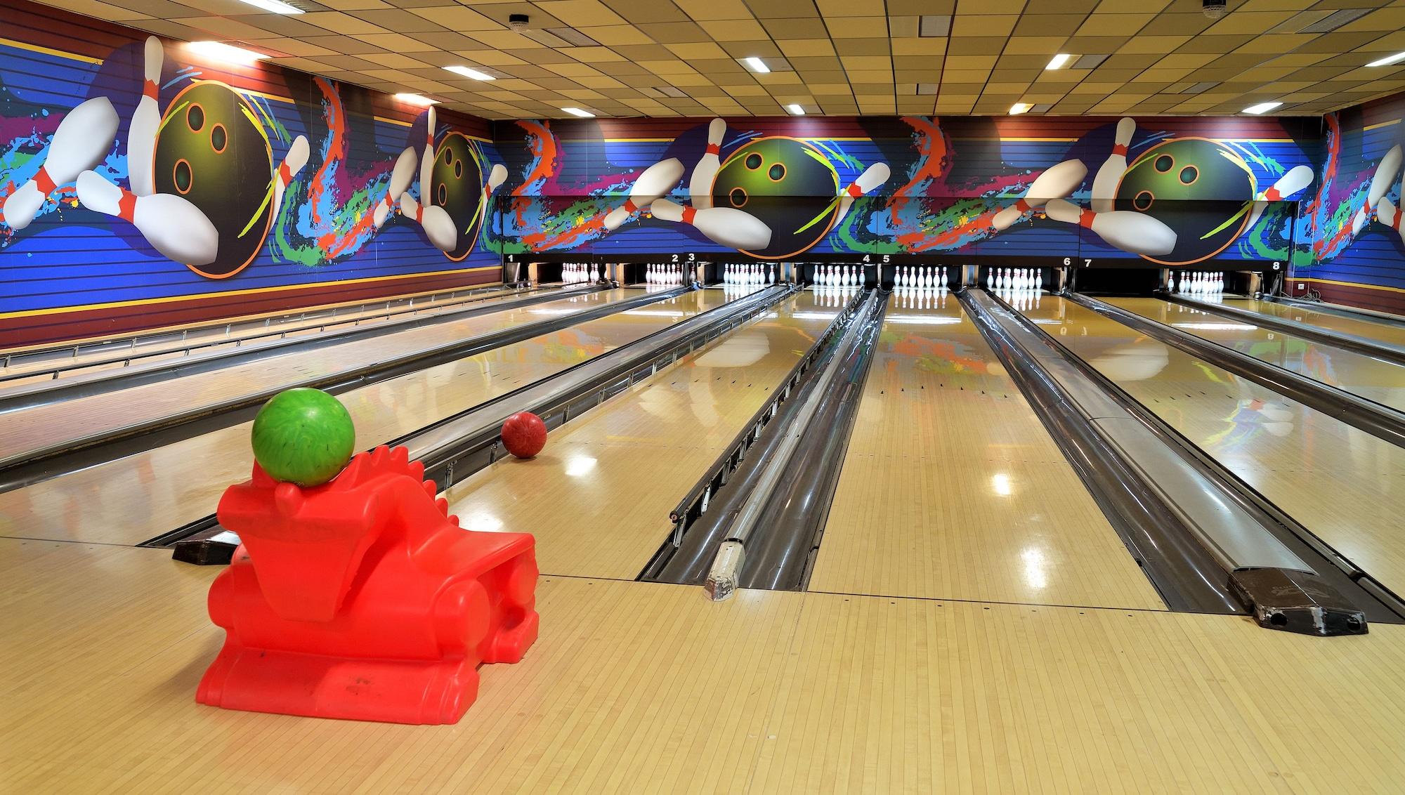 Instalaciones Recreativas Cit'Hotel Restaurant Bowling de Millau