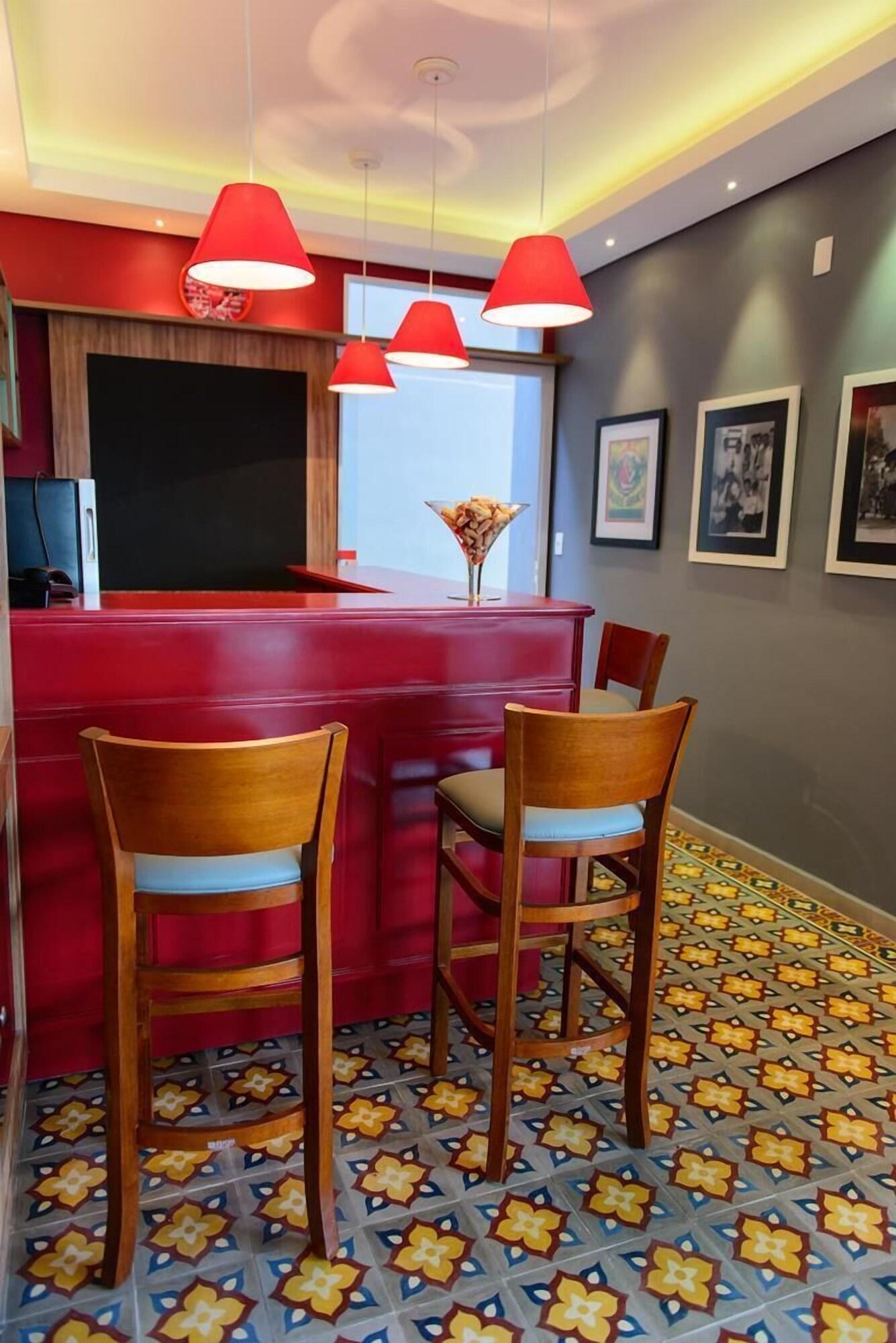 Bar/Salón Vivas Hotel & Casa