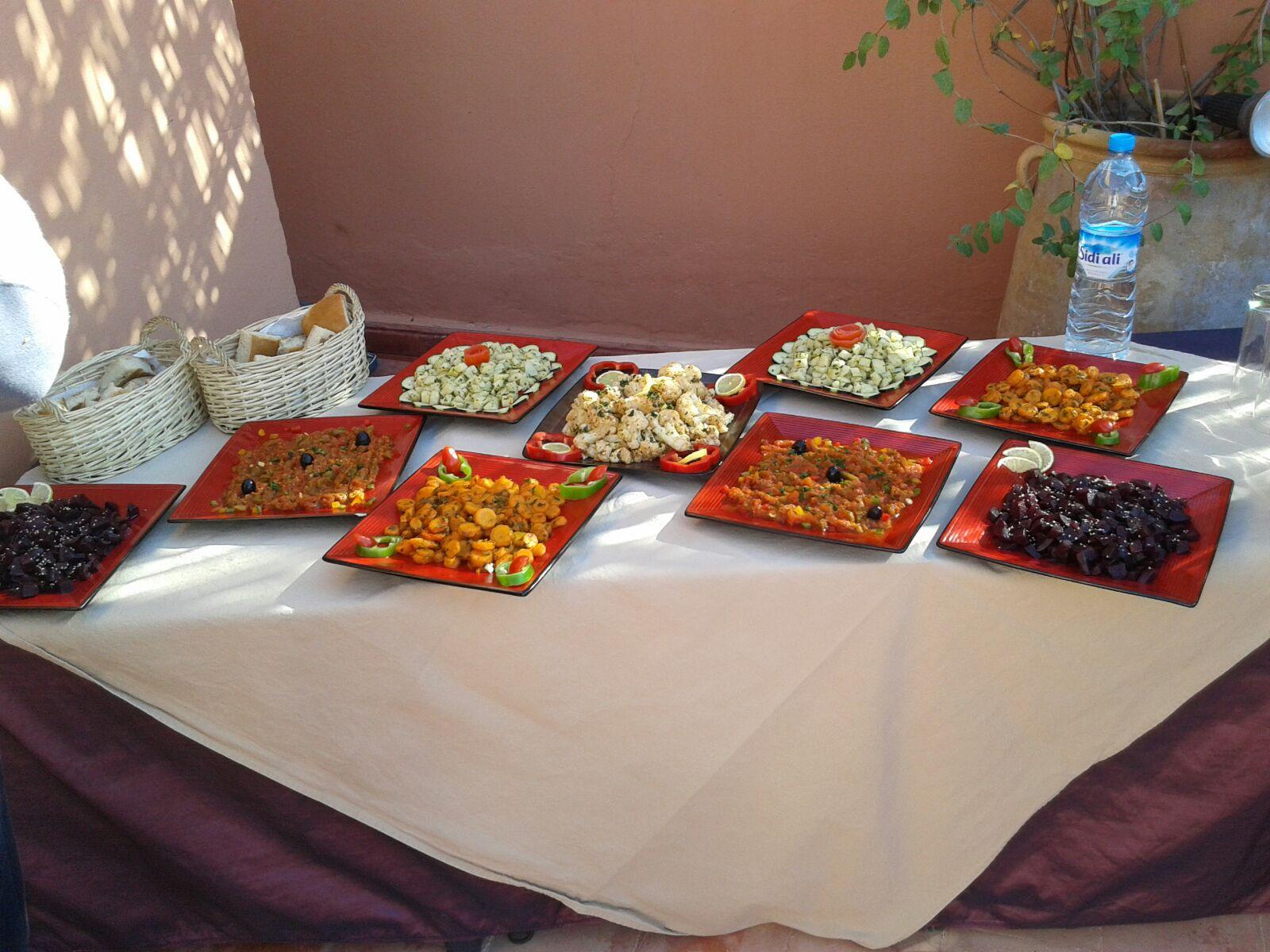 Restaurant Riad White Flowers