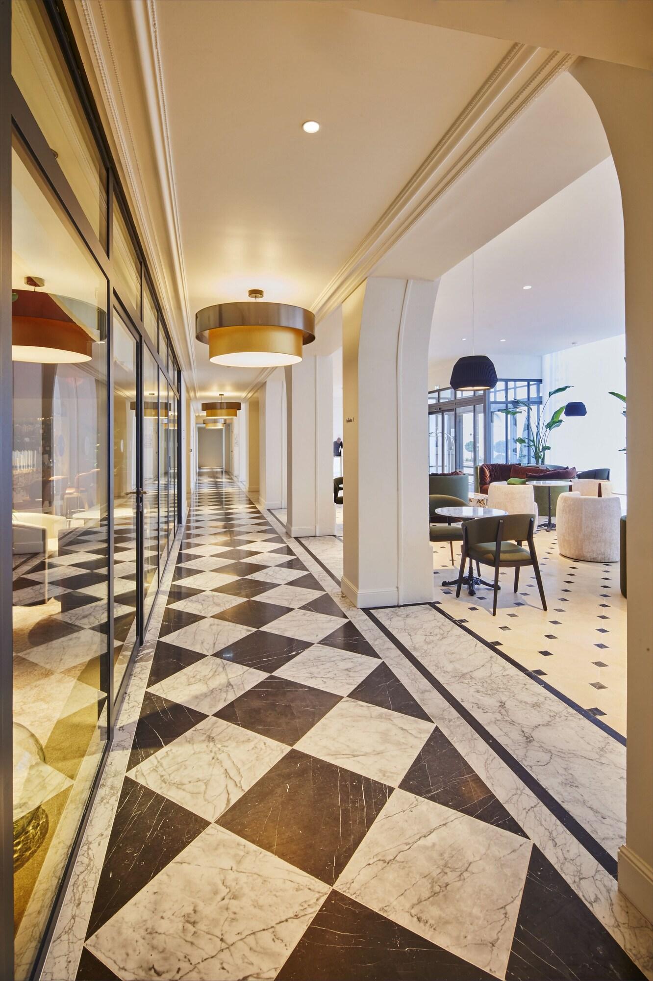 Vista Lobby La Licorne Hotel & Spa Troyes - MGallery Collection