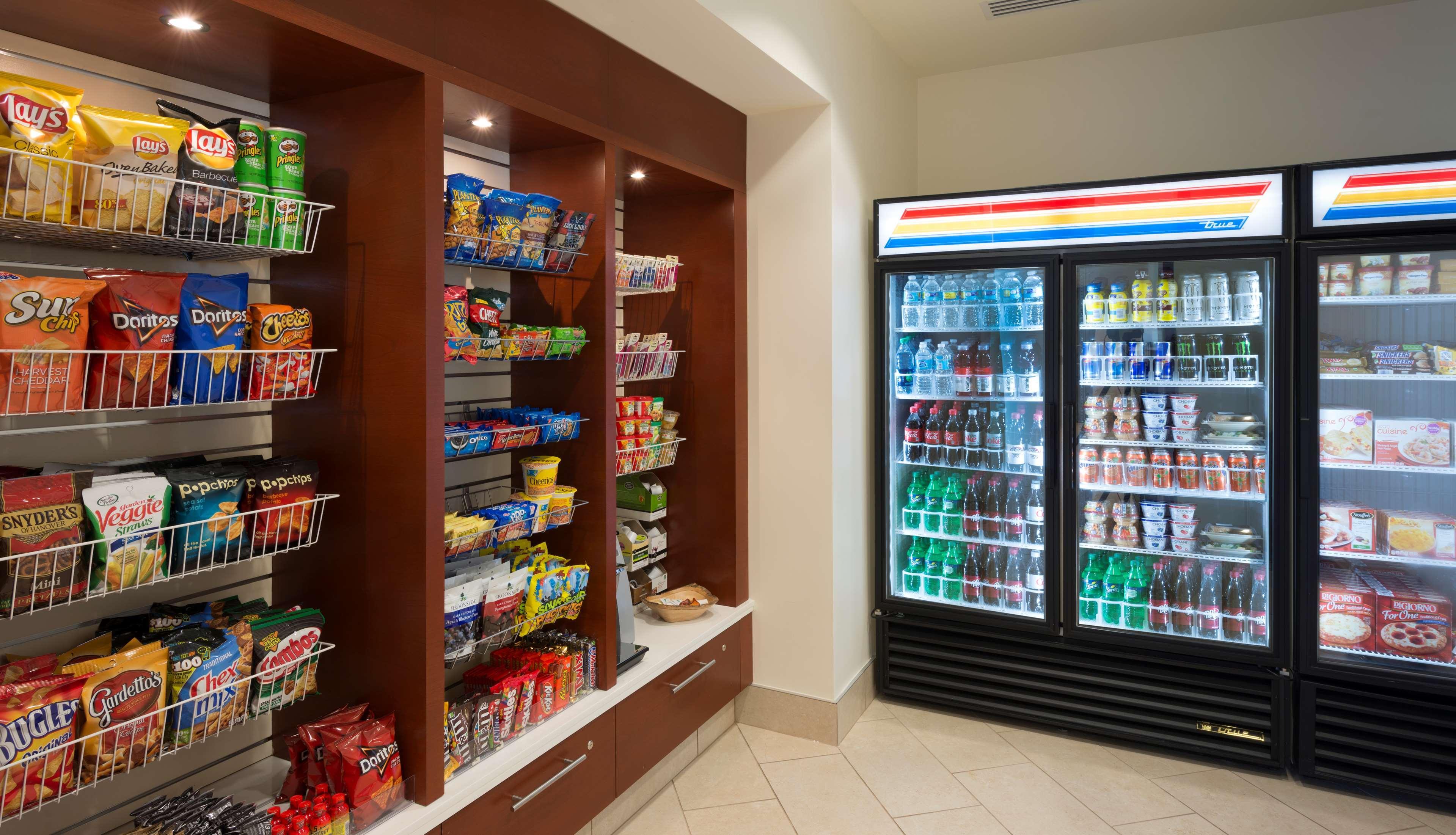 Restaurant Hilton Garden Inn Alexandria Old Town National Harbor