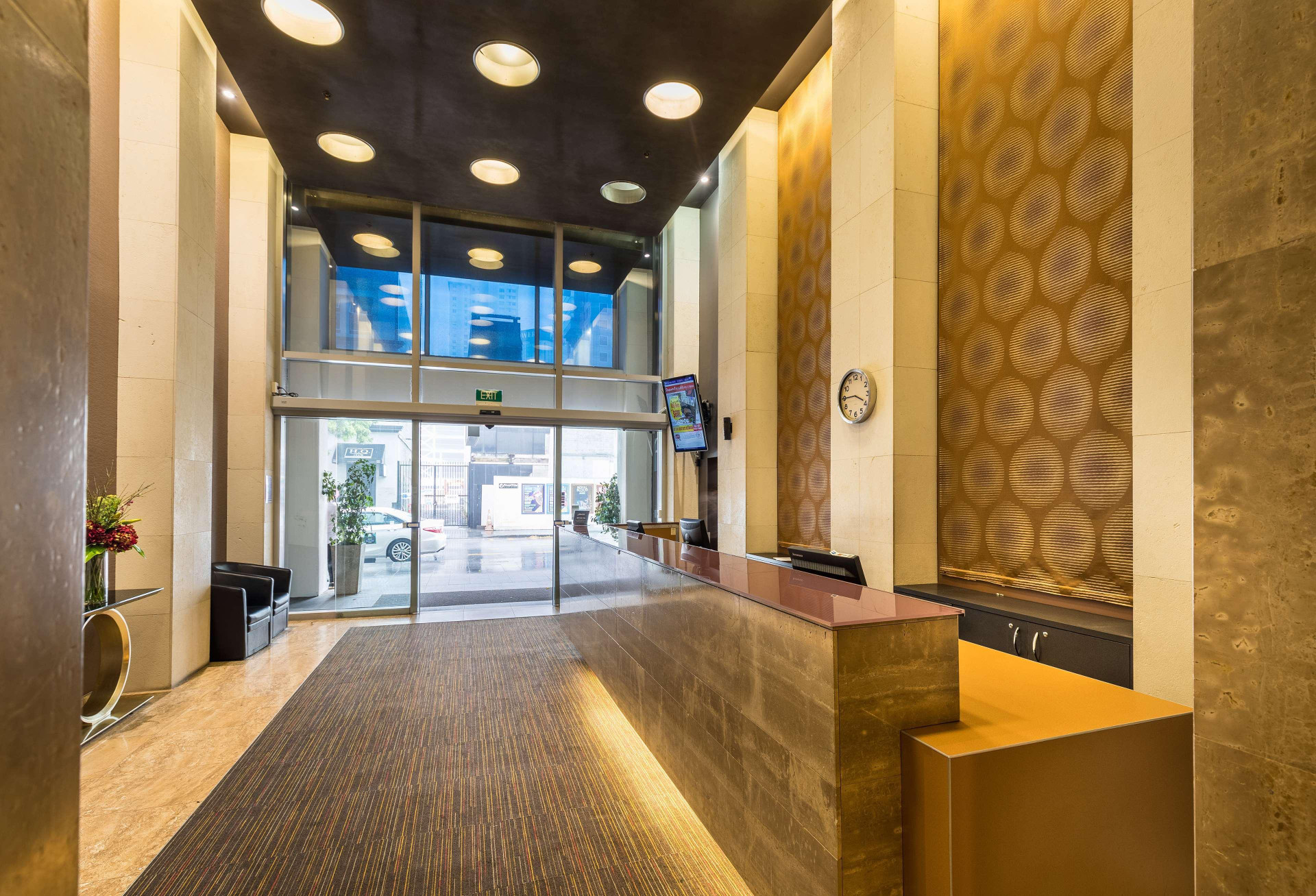 Vista Lobby Auckland Harbour Suites