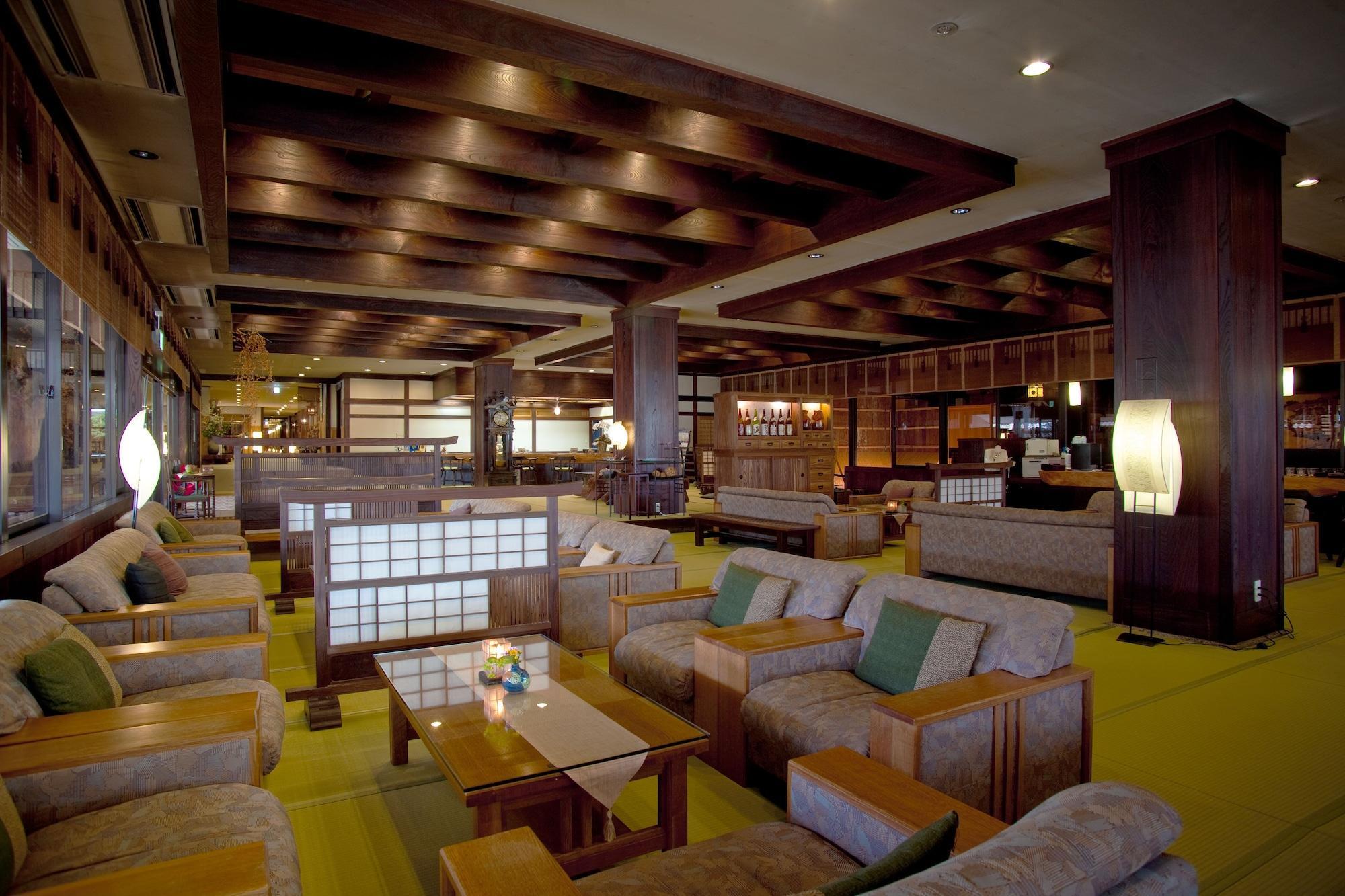 Bar/Salón Hidatei Hanaougi