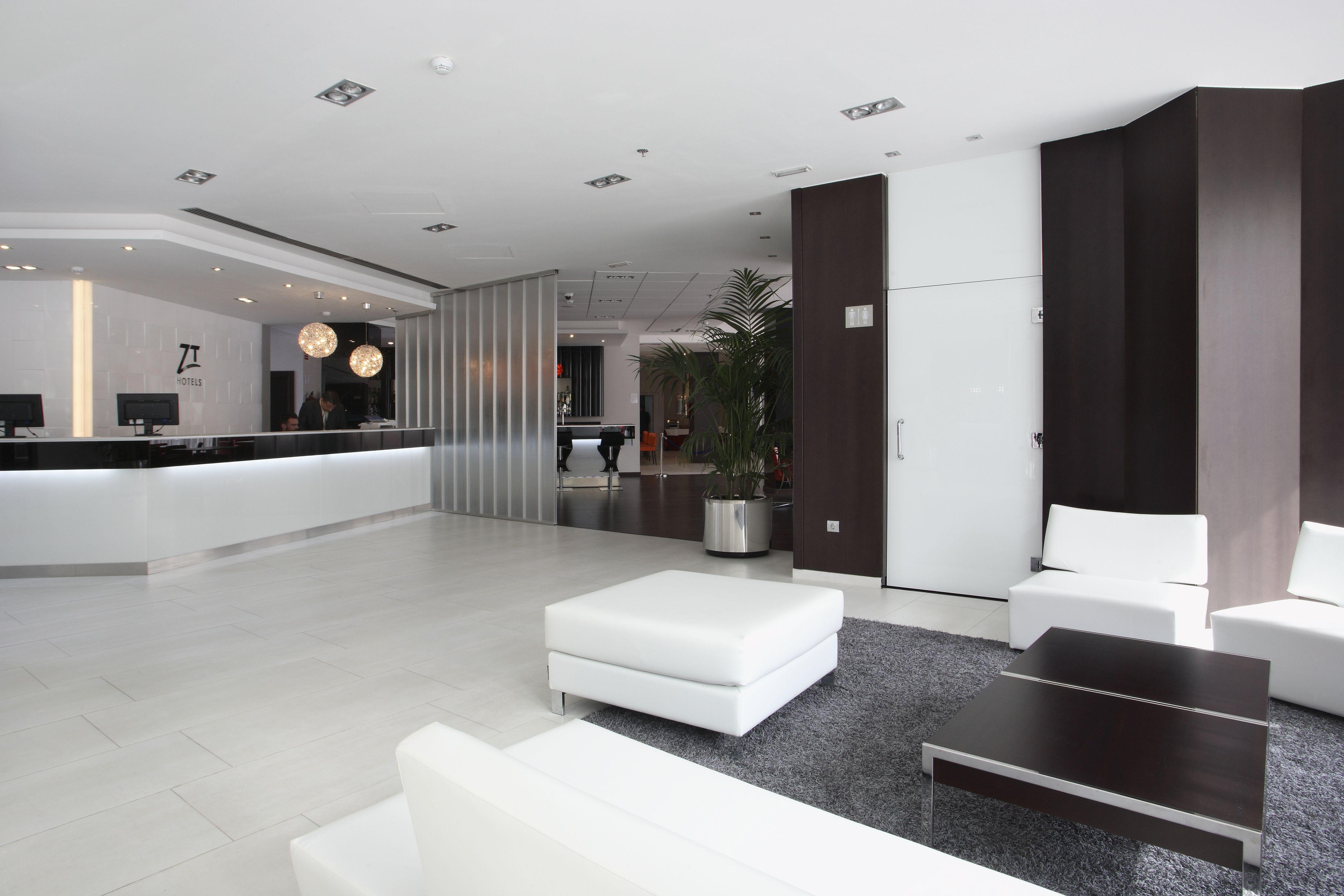 Vista Lobby Hotel & Spa Villa Olímpic@ Suites