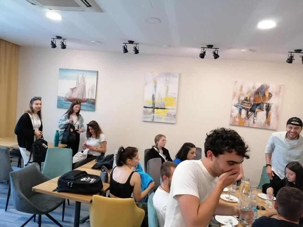 Sala de Reuniones Ai Hostel