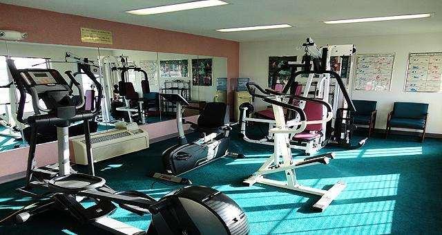 Gimnasio Jameson Inn Perry