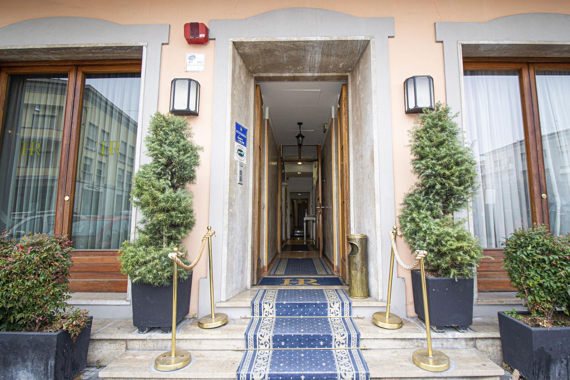 Vista Exterior Hotel PRime già Hotel Piccolo Ritz