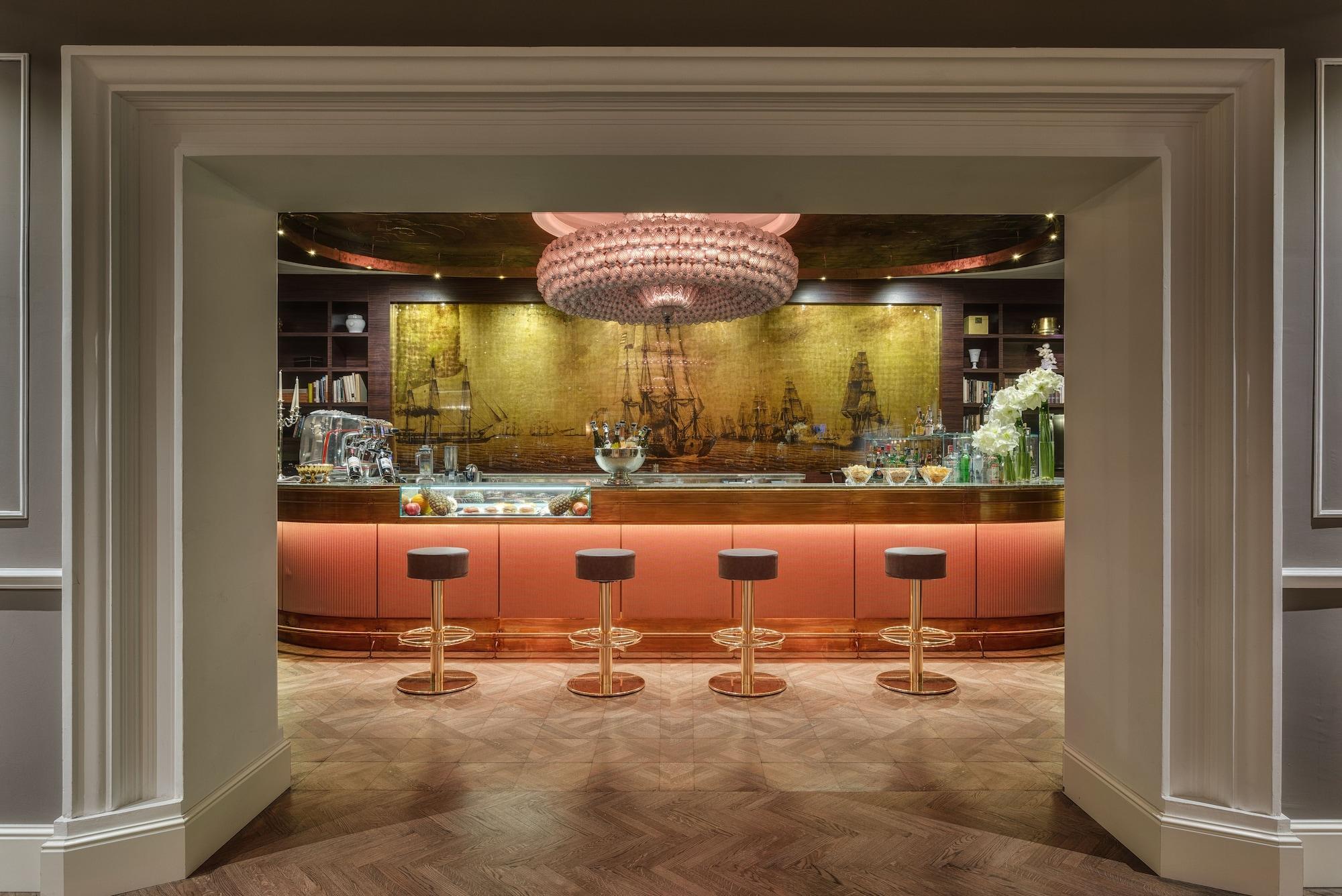 Bar/Salón Plaza Hotel Lucchesi