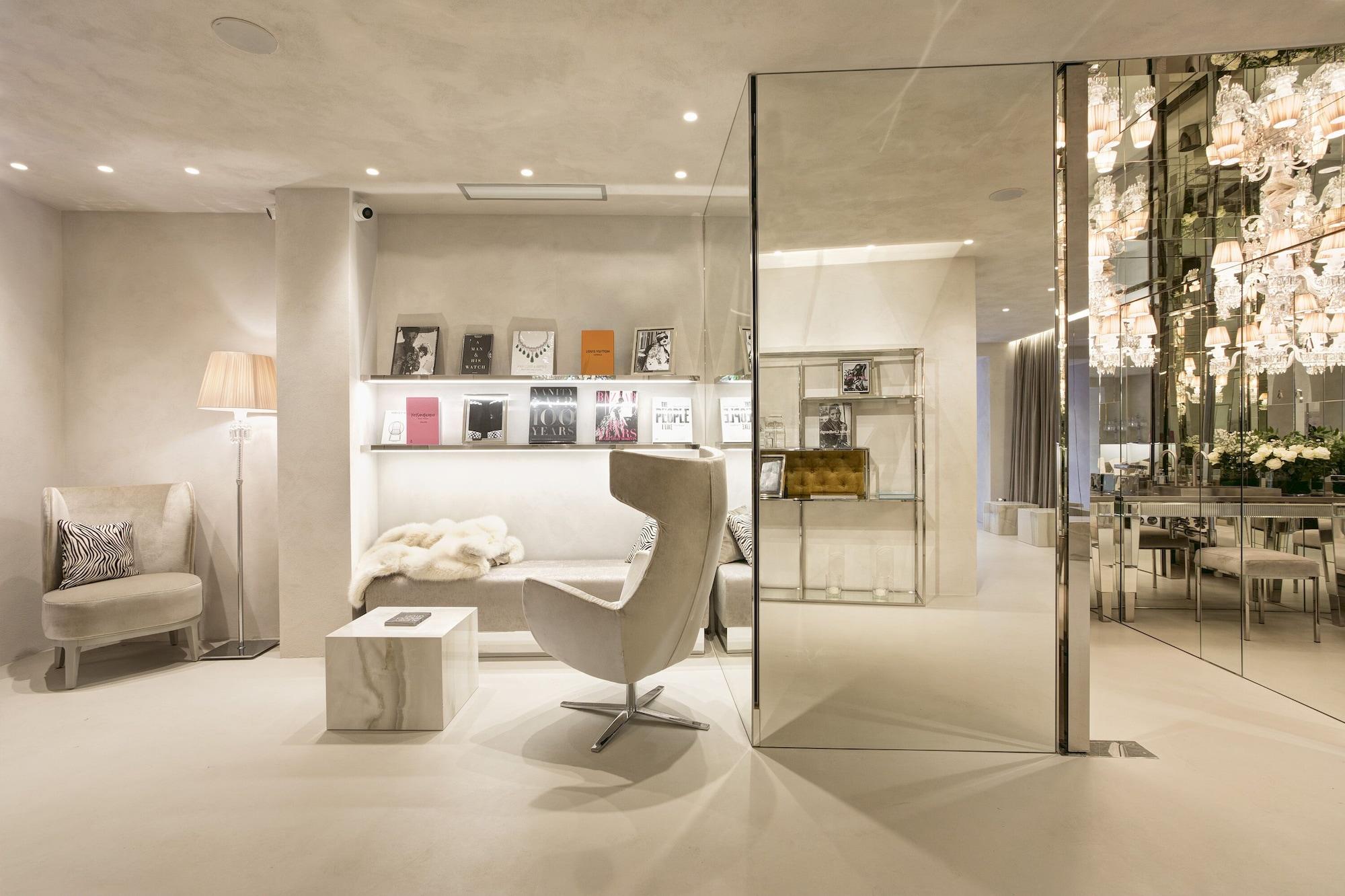 Bar/Salón Palazzo Nainer