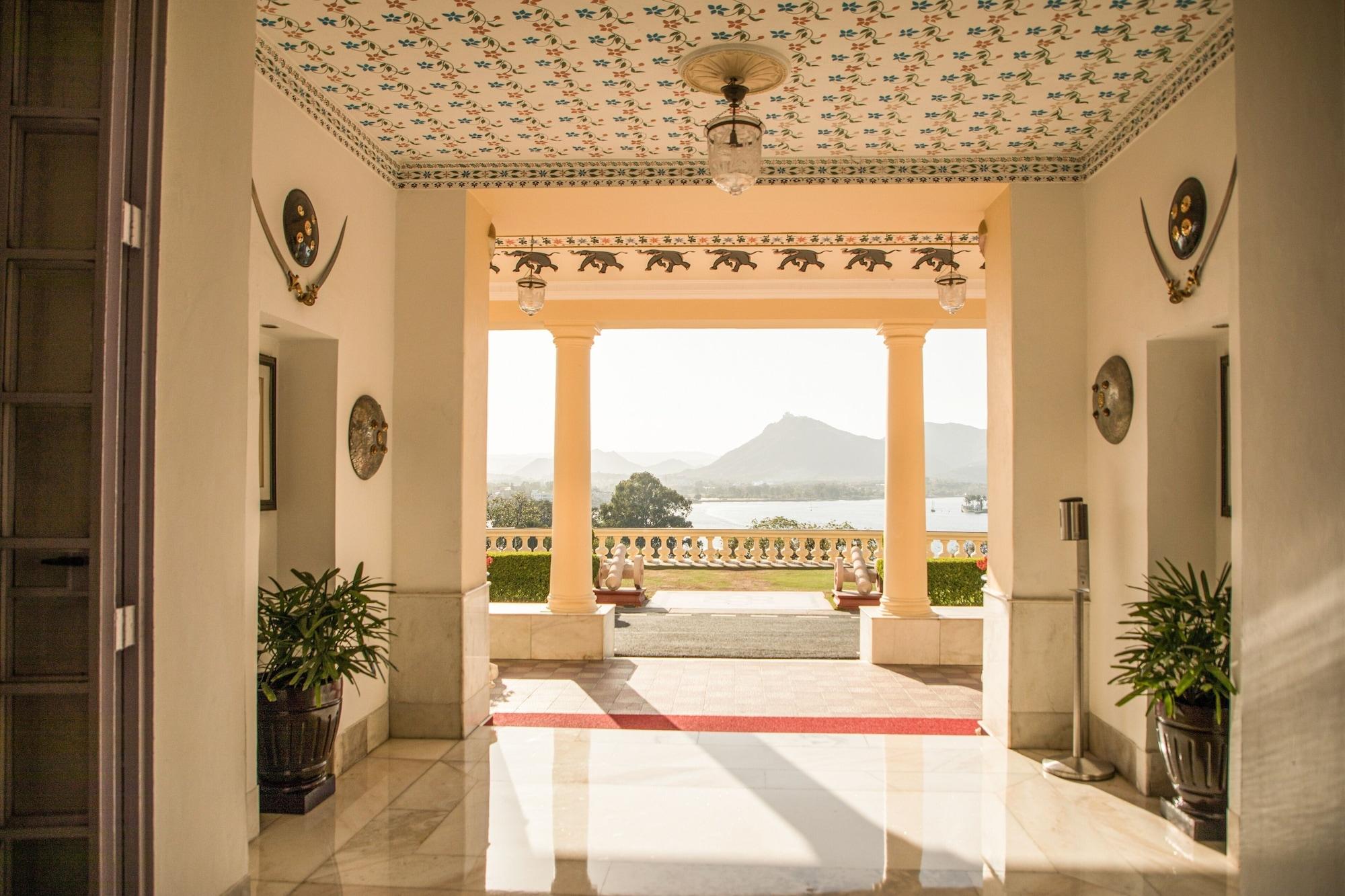 Vista Lobby The Lalit Laxmi Vilas Palace