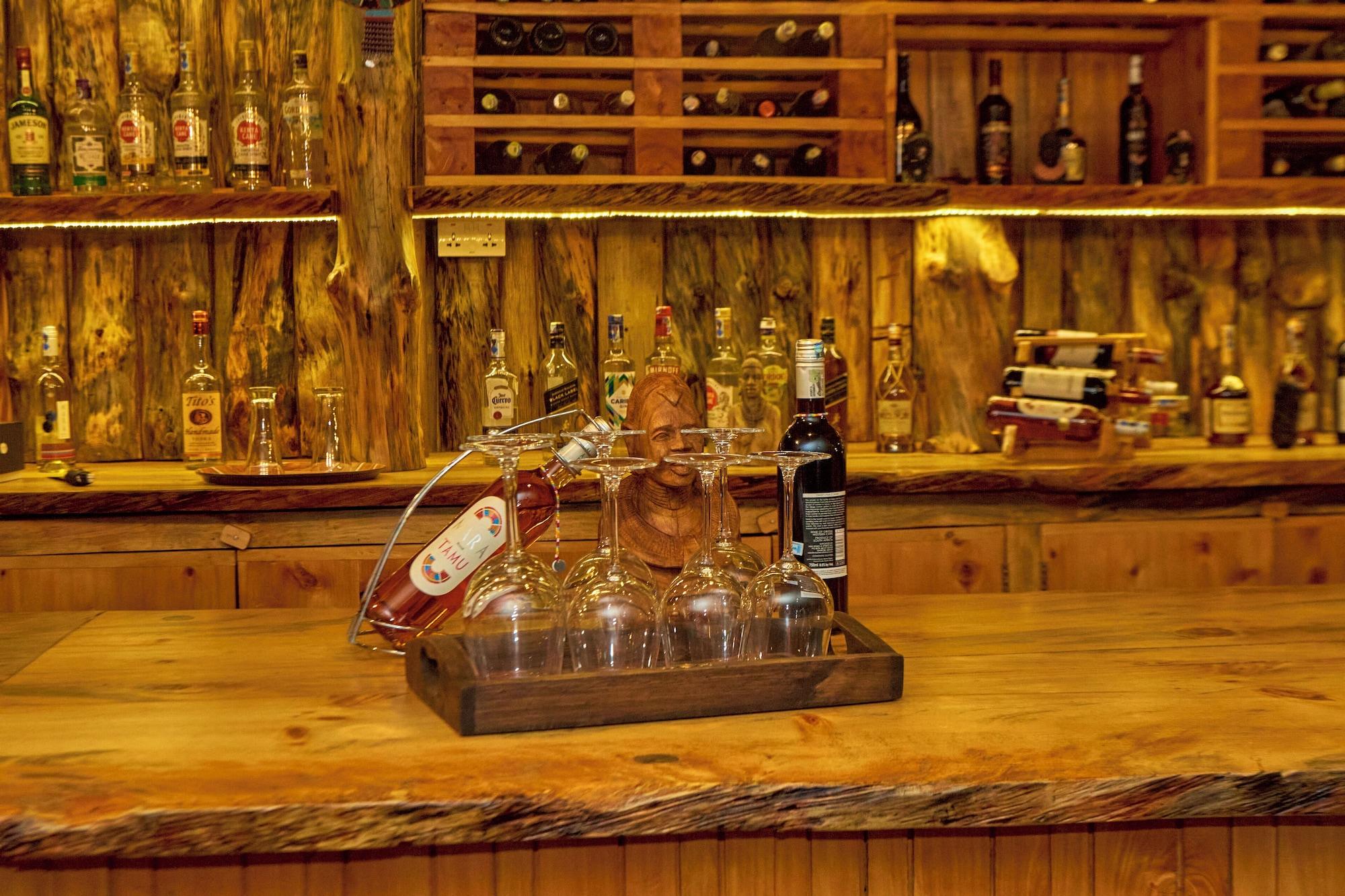 Bar/Salón Mara Big Five Lodge