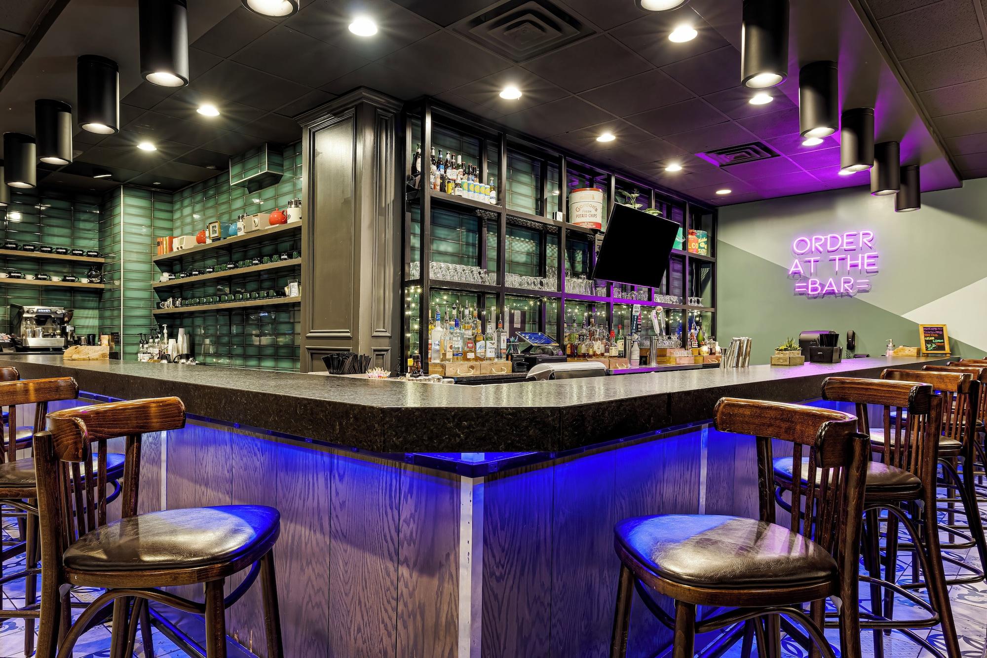 Bar/Salón Hotel Preston Nashville Airport