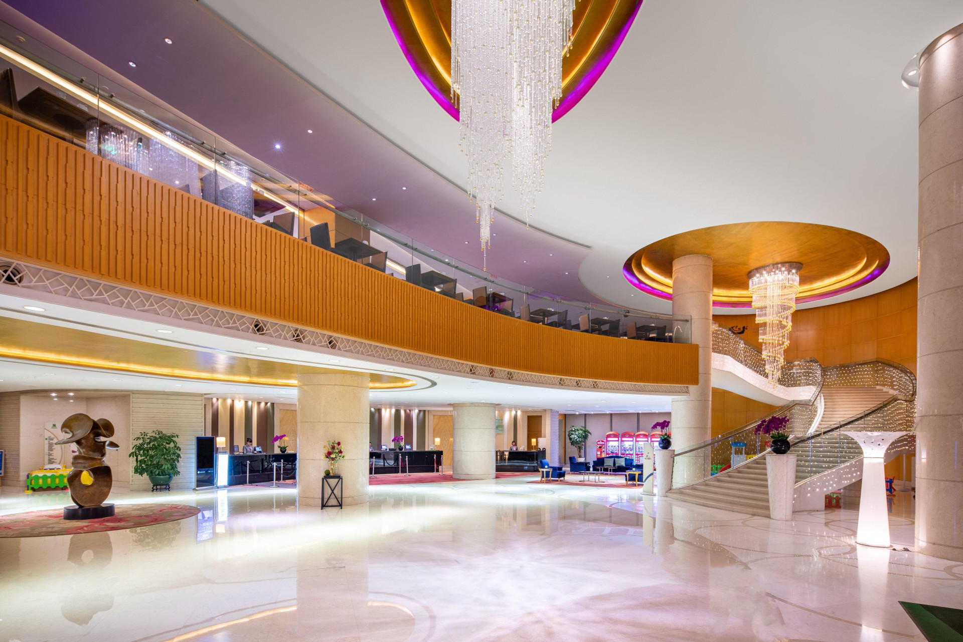 Vista Lobby Holiday Inn Tianjin Riverside by IHG