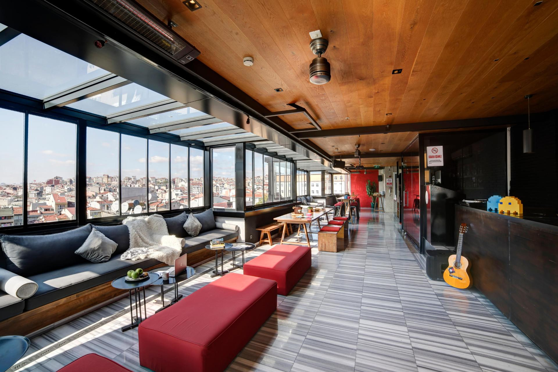Instalaciones Recreativas The Central House Istanbul Taksim