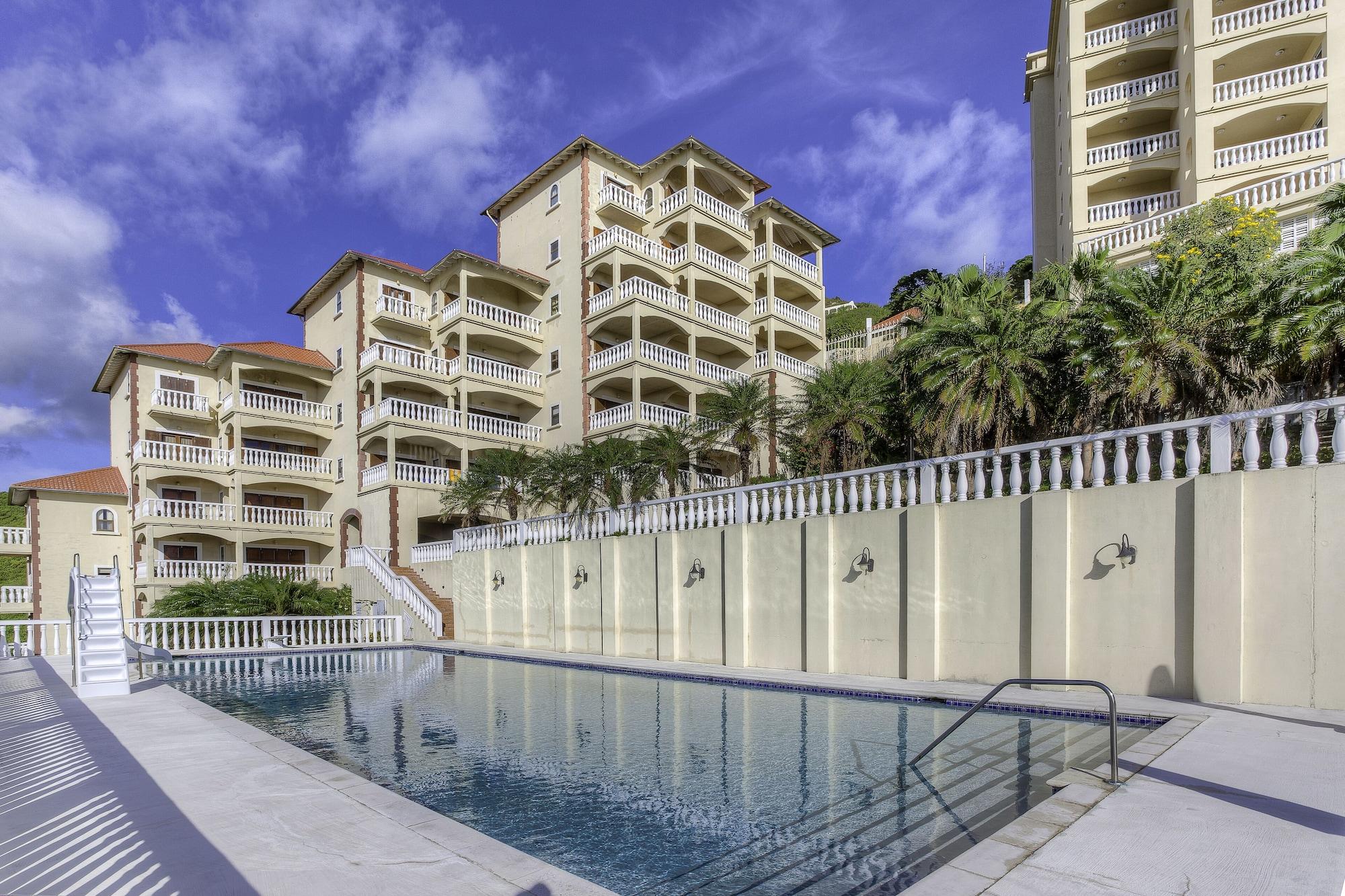 Vista Exterior Princess Heights Luxury Boutique Condo Hotel