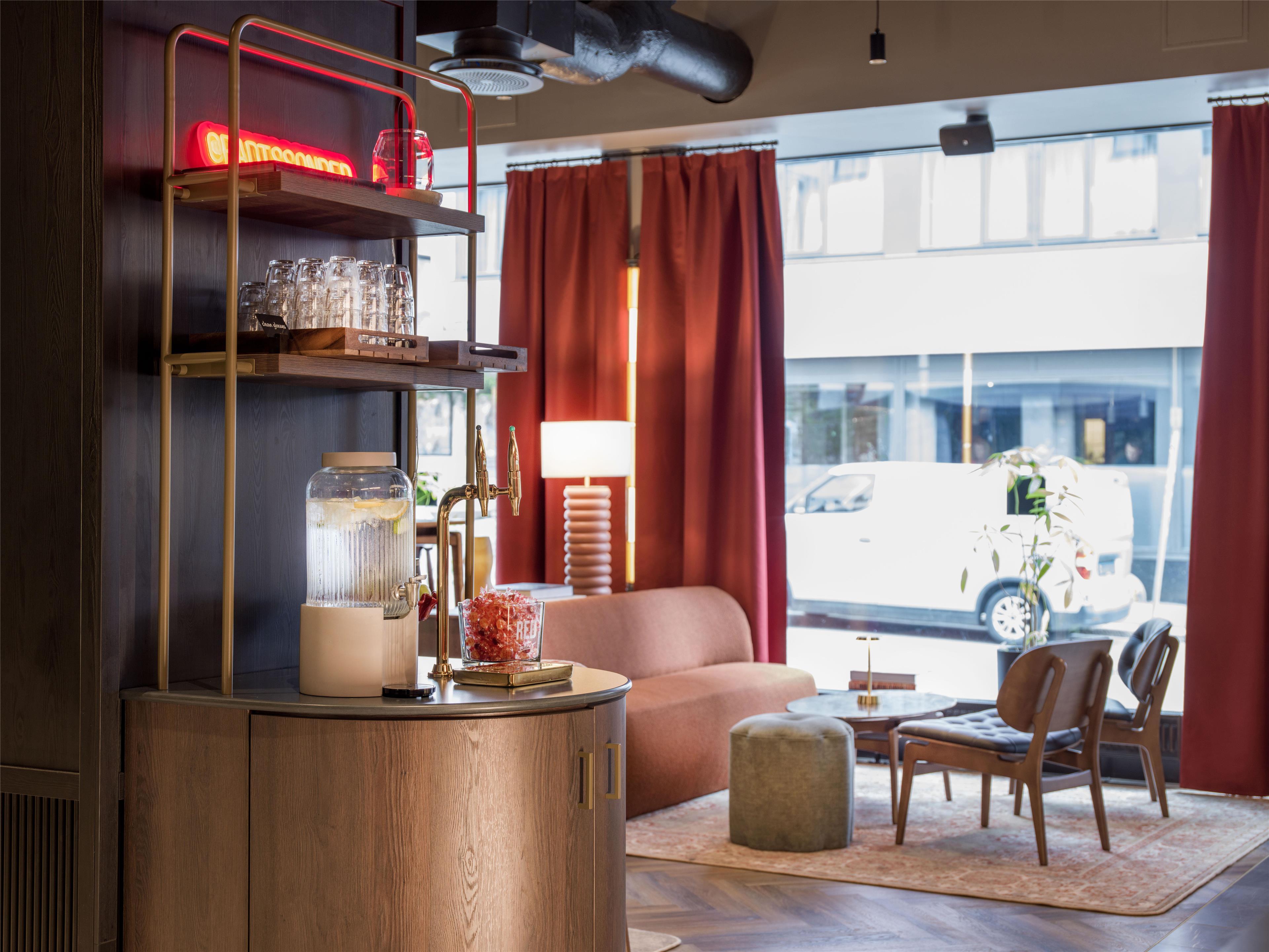 Vista Lobby Radisson RED Oslo City Centre, A Verified Net Zero Hotel