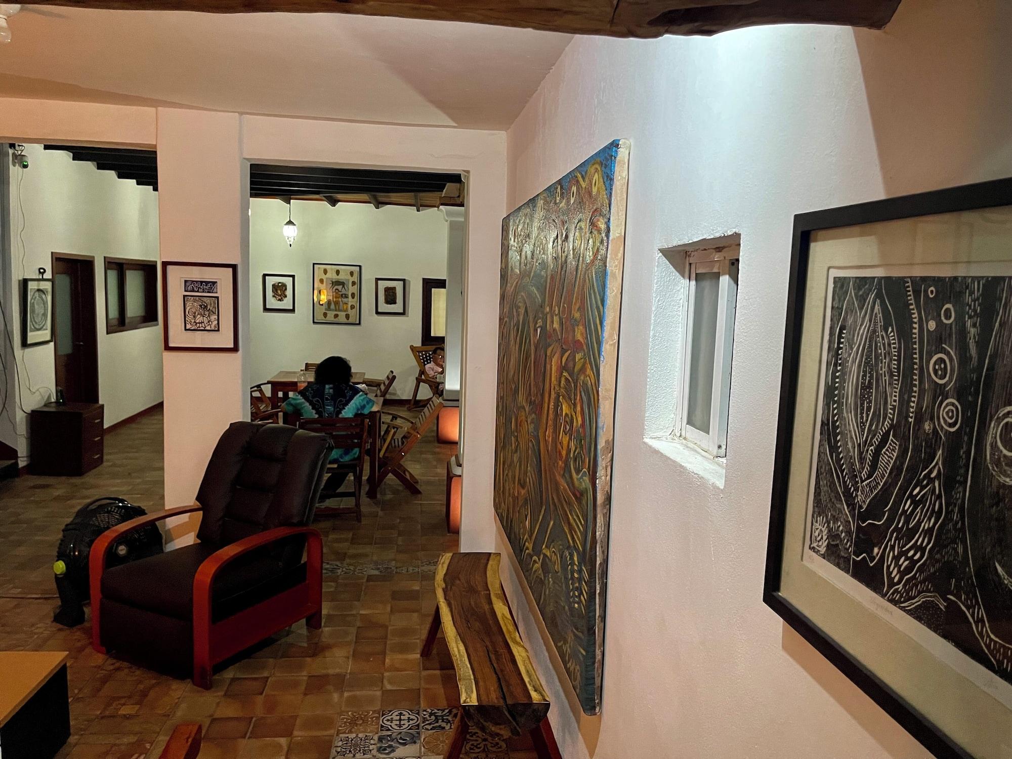 Comodidades del Alojamiento HOTEL CASA TERESA GALERIA CAFE